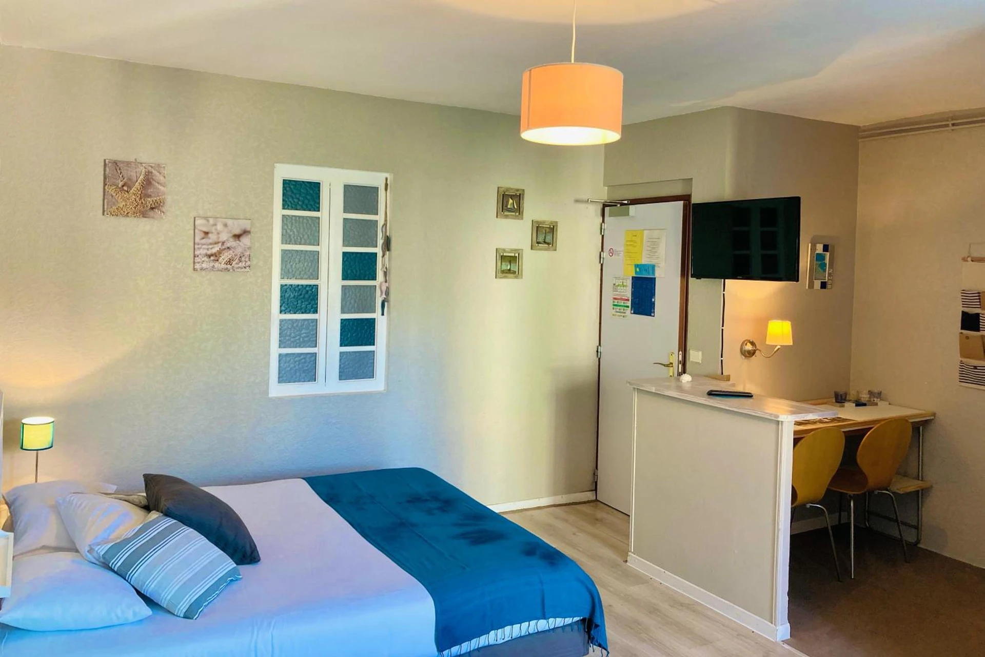 Chambre disponible pour un séminaire d'entreprise à L'Ecume des Jours - Soulac-sur-Mer