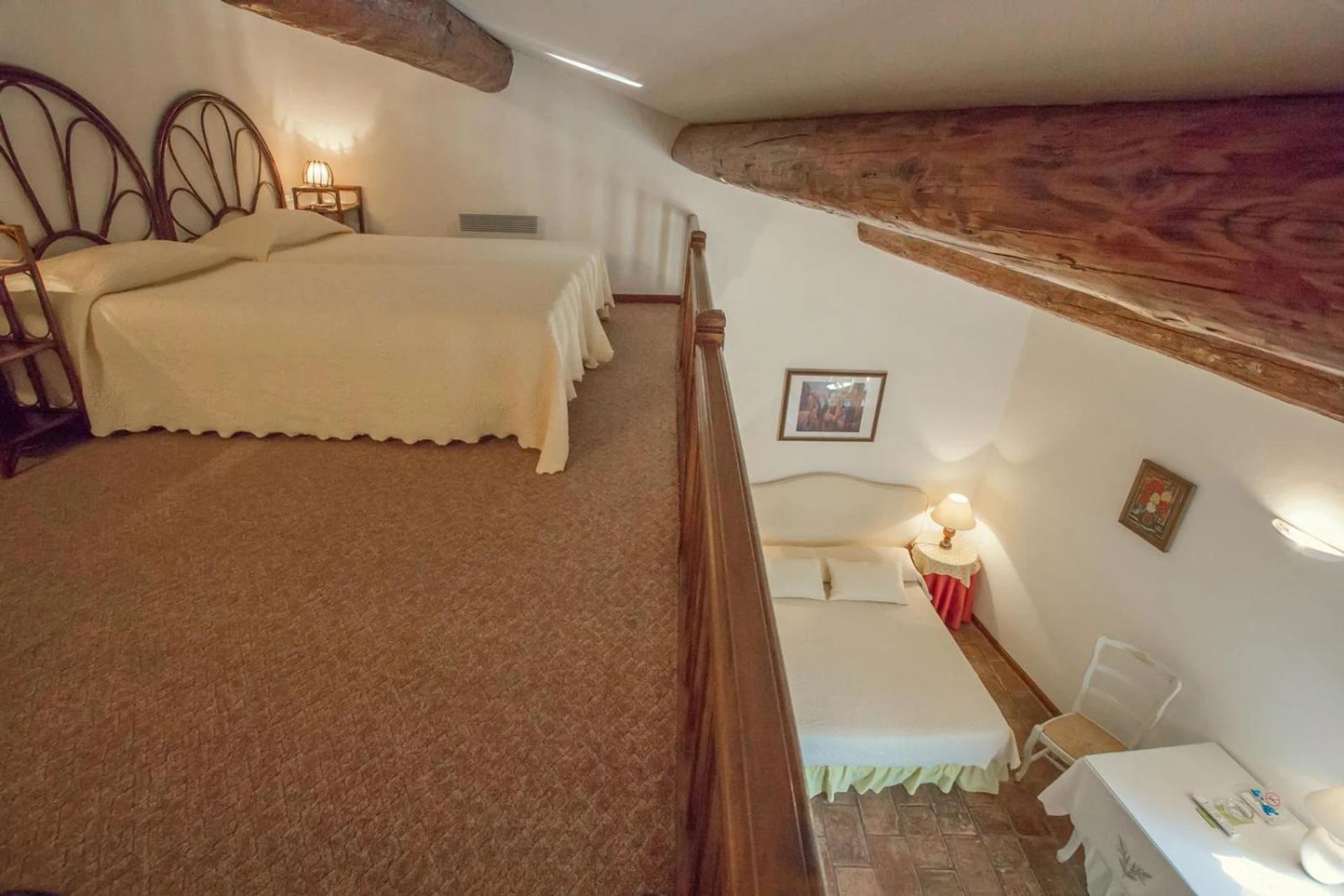 Chambre disponible pour un séminaire d'entreprise à L'Enclos des Lauriers Roses - Cabrières