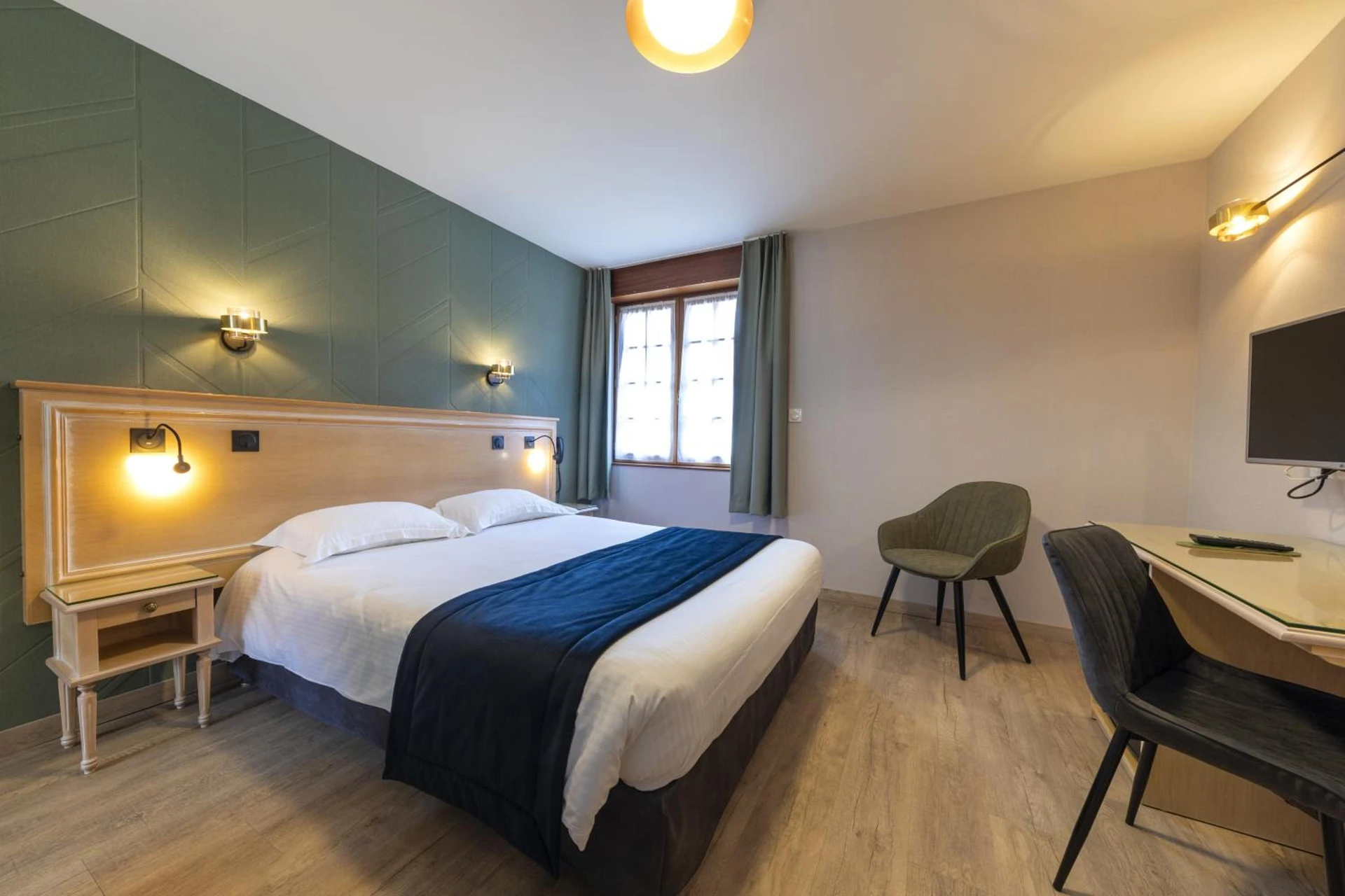 Chambre disponible pour un séminaire d'entreprise à Hôtel L'Escale - Piscine & SPA - Escalles