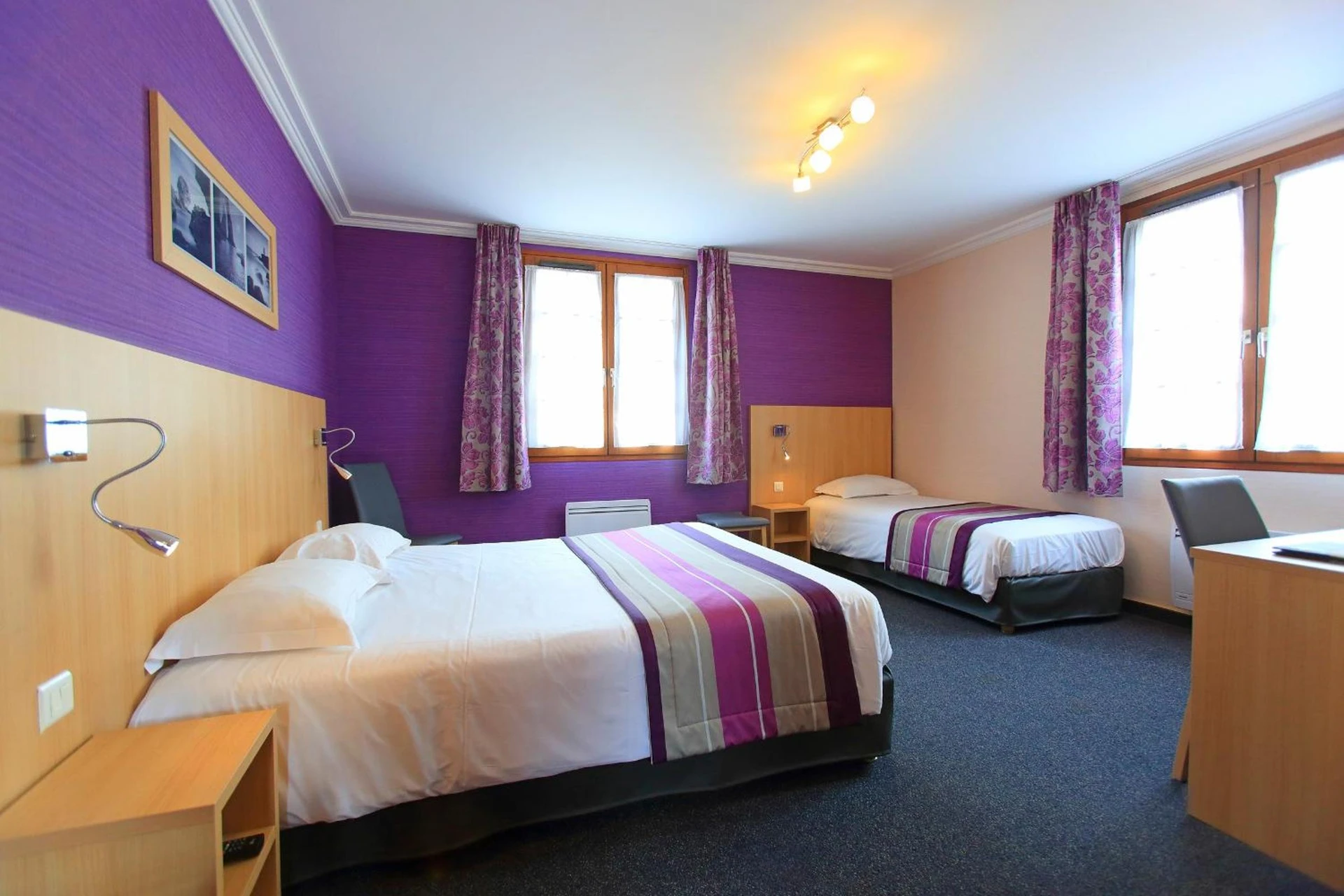 Magnifique chambre pour un séminaire d'entreprise à Hôtel L'Escale - Piscine & SPA - Escalles