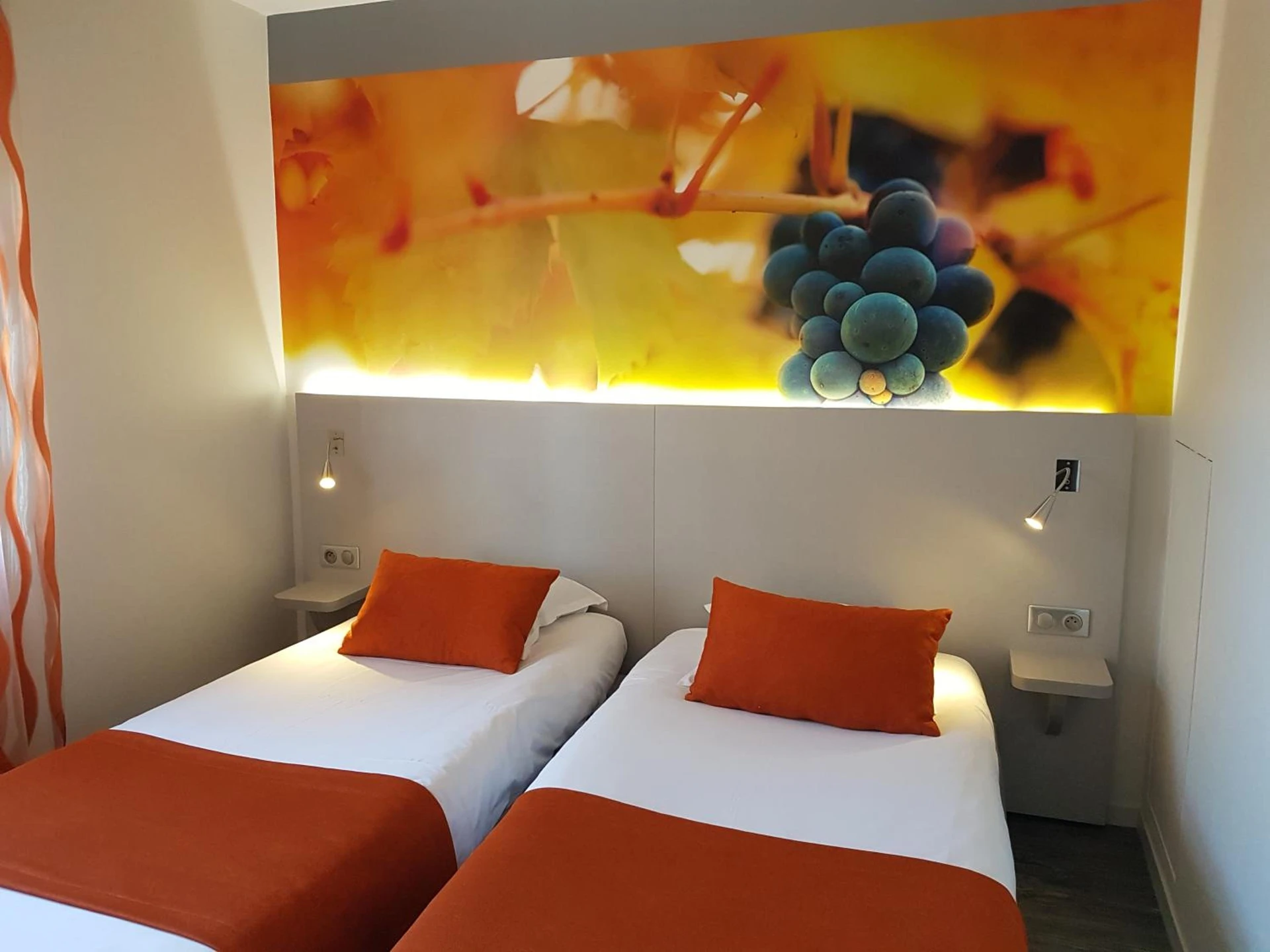 Chambre disponible pour un séminaire d'entreprise à LOGIS Hotel l'Escargotière Dijon Sud - Chenove - Chenôve