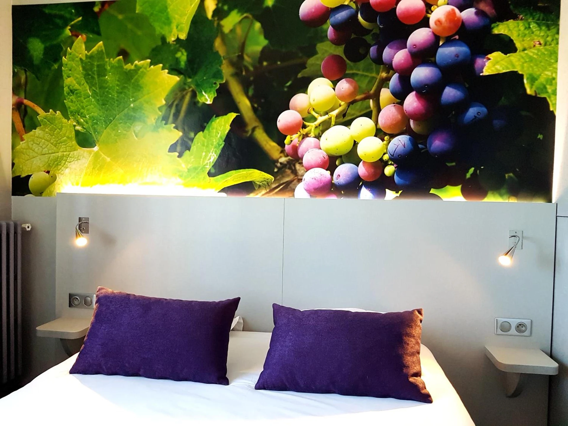Chambre disponible pour un séminaire d'entreprise à LOGIS Hotel l'Escargotière Dijon Sud - Chenove - Chenôve