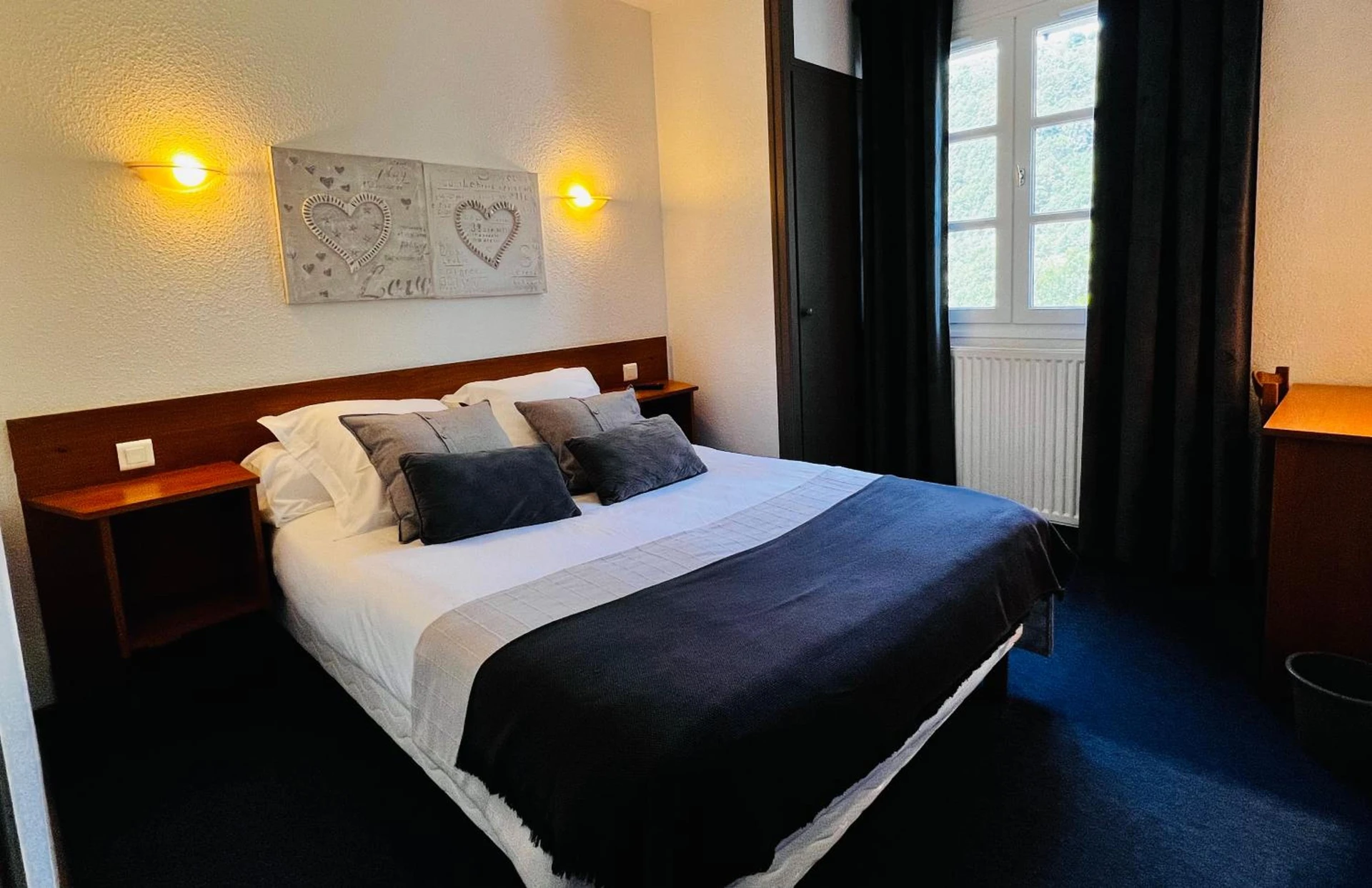 Magnifique chambre pour un séminaire d'entreprise à L'Escoundillou - Saint-Jacques-des-Blats