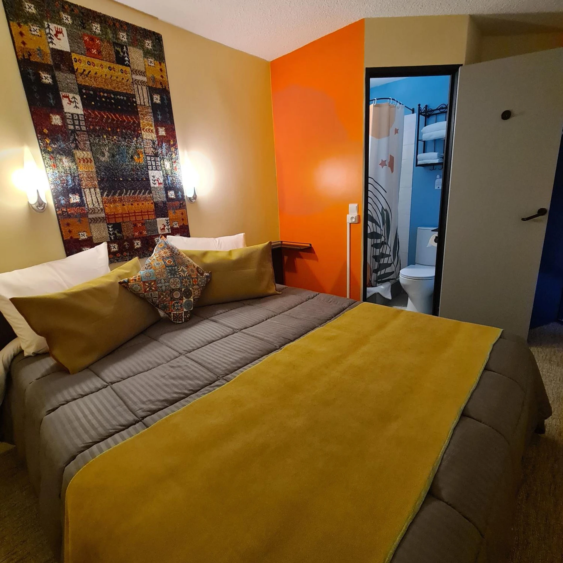 Chambre disponible pour un séminaire d'entreprise à Hôtel L'Etoile Aéroport - A61 - Carcassonne