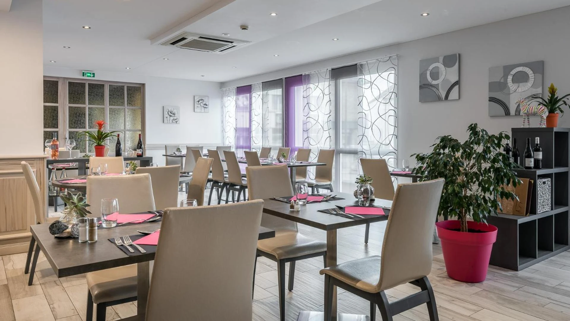 Organiser un séminaire d'entreprise : Hôtel Restaurant L'Evidence à neufchateau