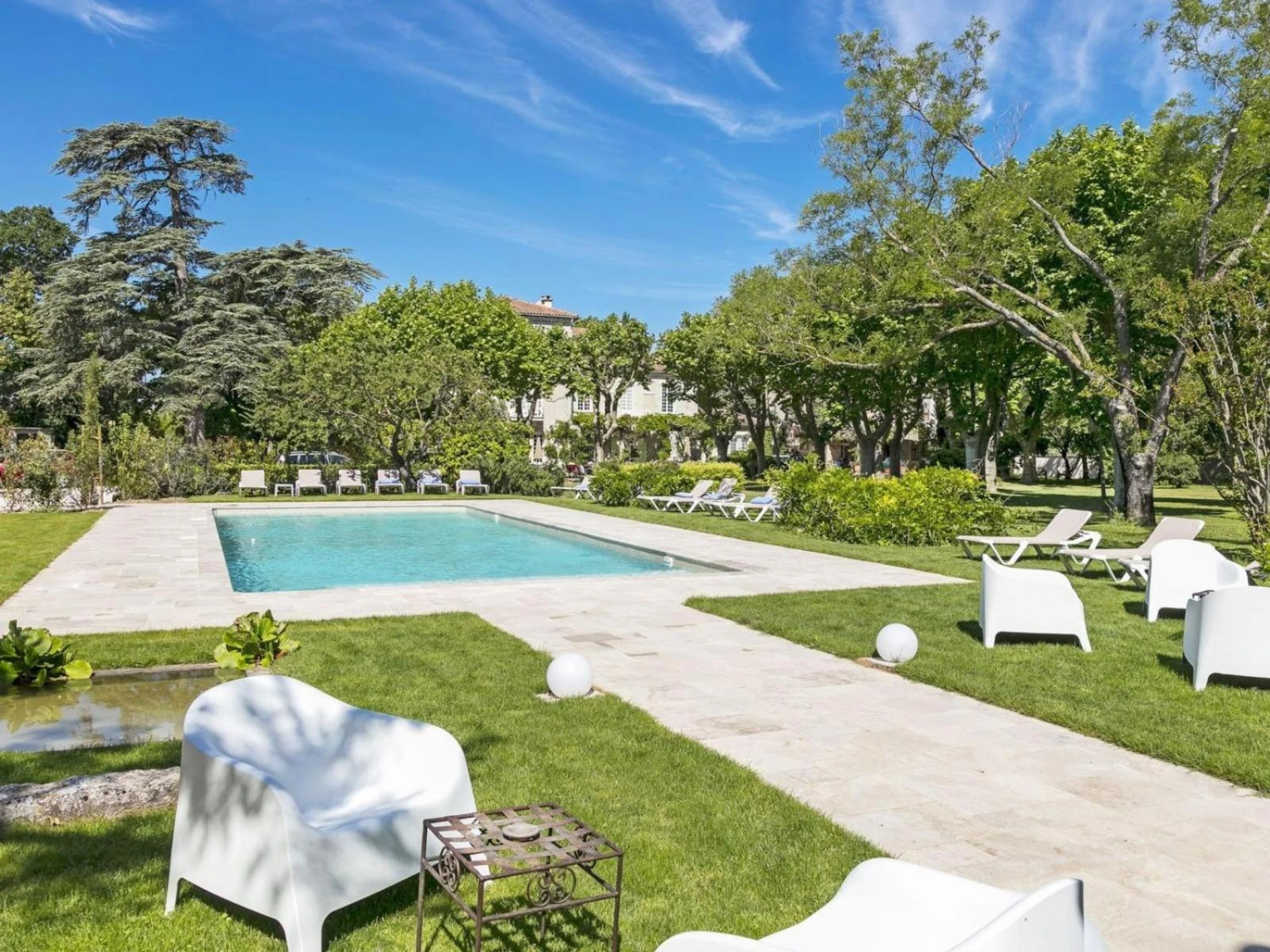 Organiser un séminaire d'entreprise : Demeures et Châteaux Hôtel L'Hermitage à pernes-les-fontaines