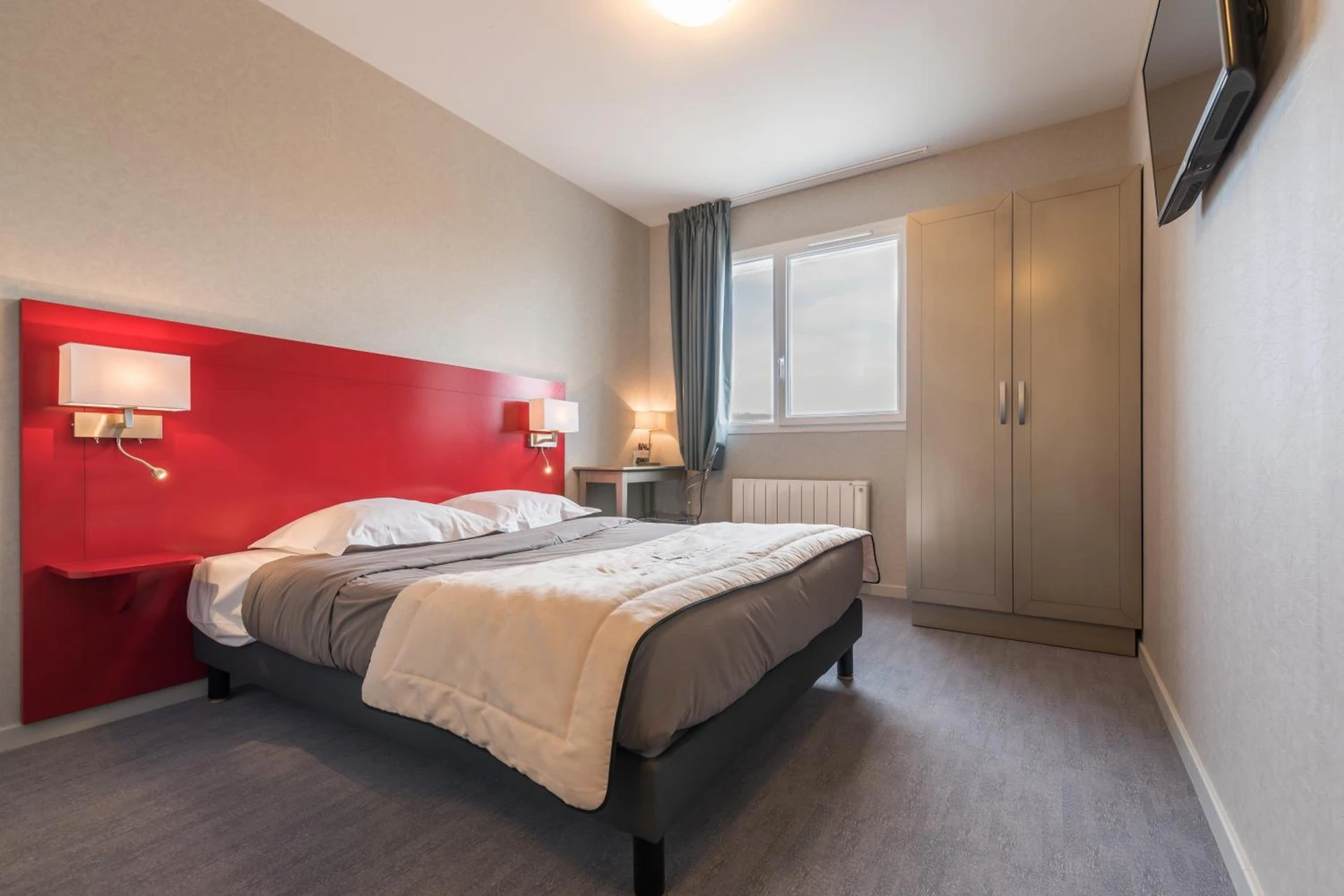 Chambre disponible pour un séminaire d'entreprise à Hôtel L'Horizon - Restaurant La Fougassette - Saint-Symphorien-sur-Coise