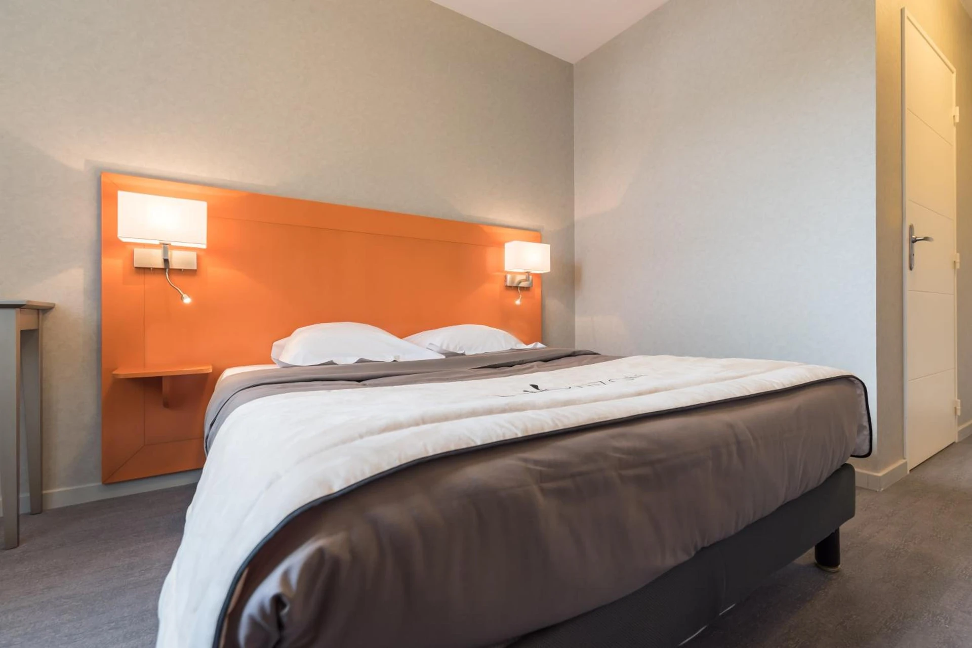 Magnifique chambre pour un séminaire d'entreprise à Hôtel L'Horizon - Restaurant La Fougassette - Saint-Symphorien-sur-Coise