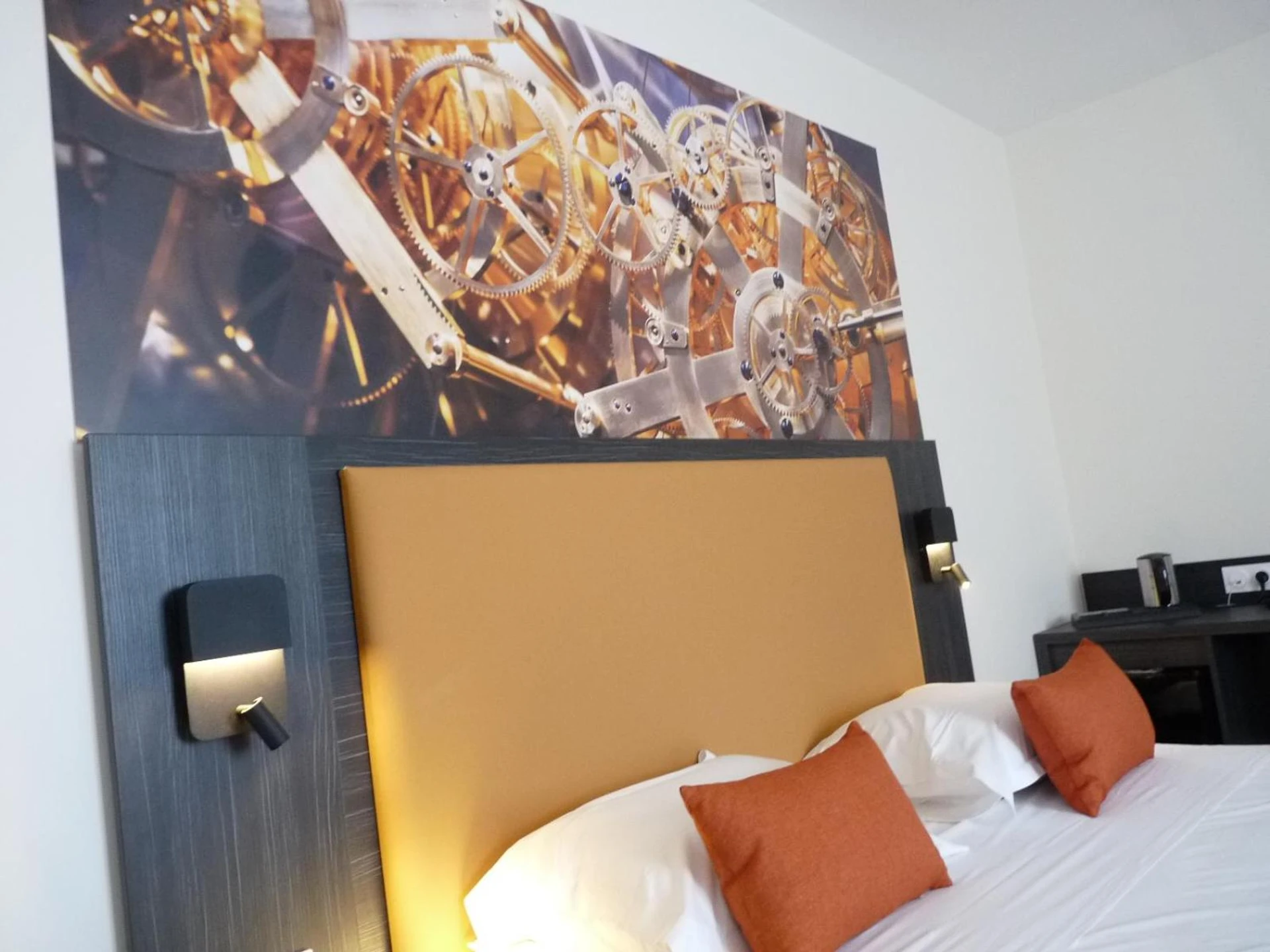Chambre disponible pour un séminaire d'entreprise à L'Horloge Gourmande - Donzère