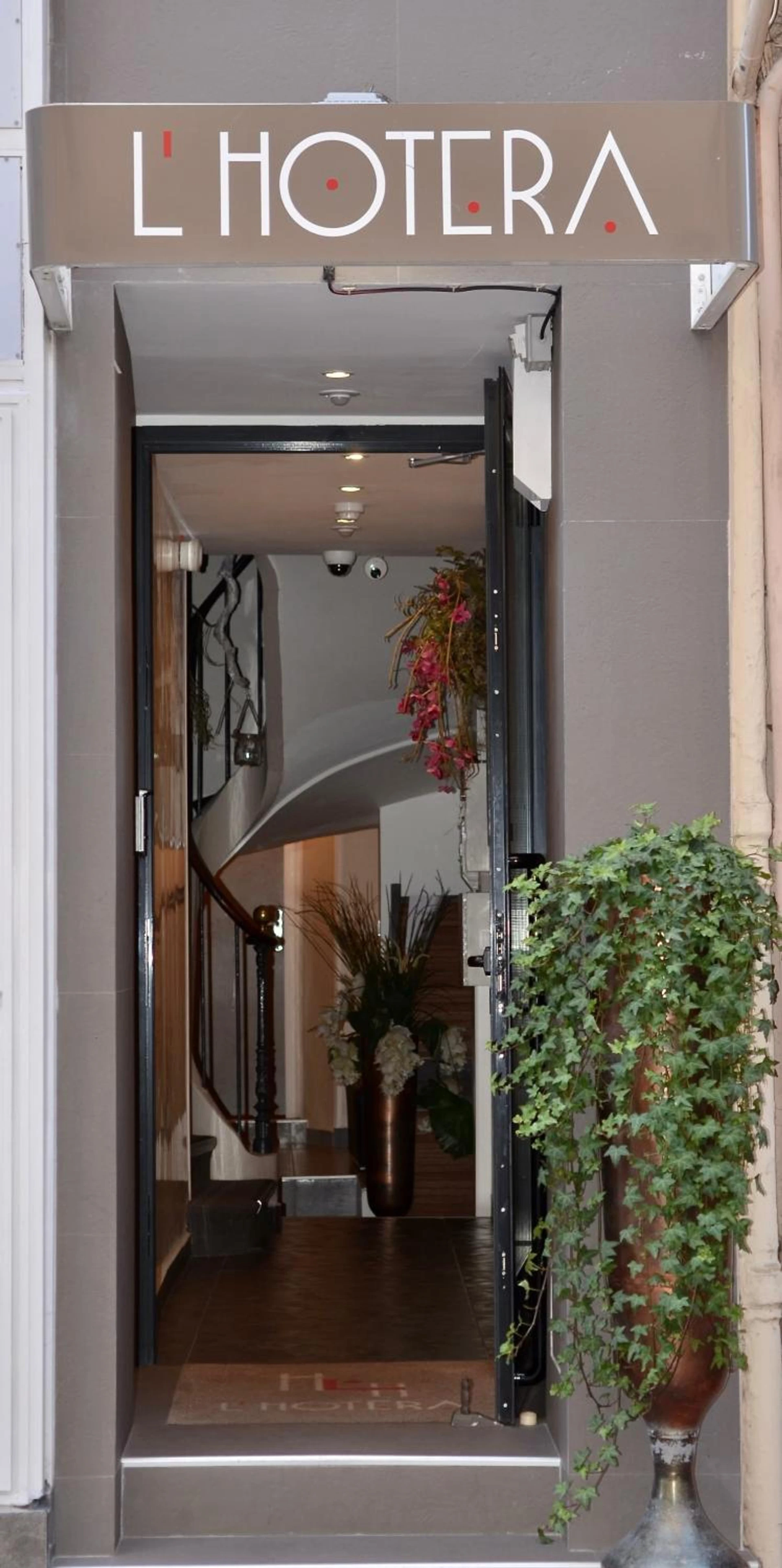 Ambiance de travail pour séminaire d'entreprise à Hotel l'Hotera - Cannes