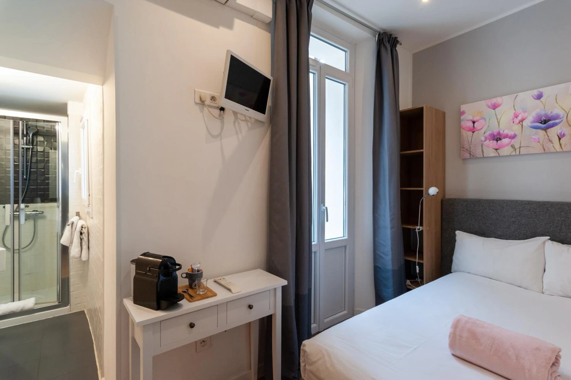 Magnifique chambre pour un séminaire d'entreprise à Hotel l'Hotera - Cannes
