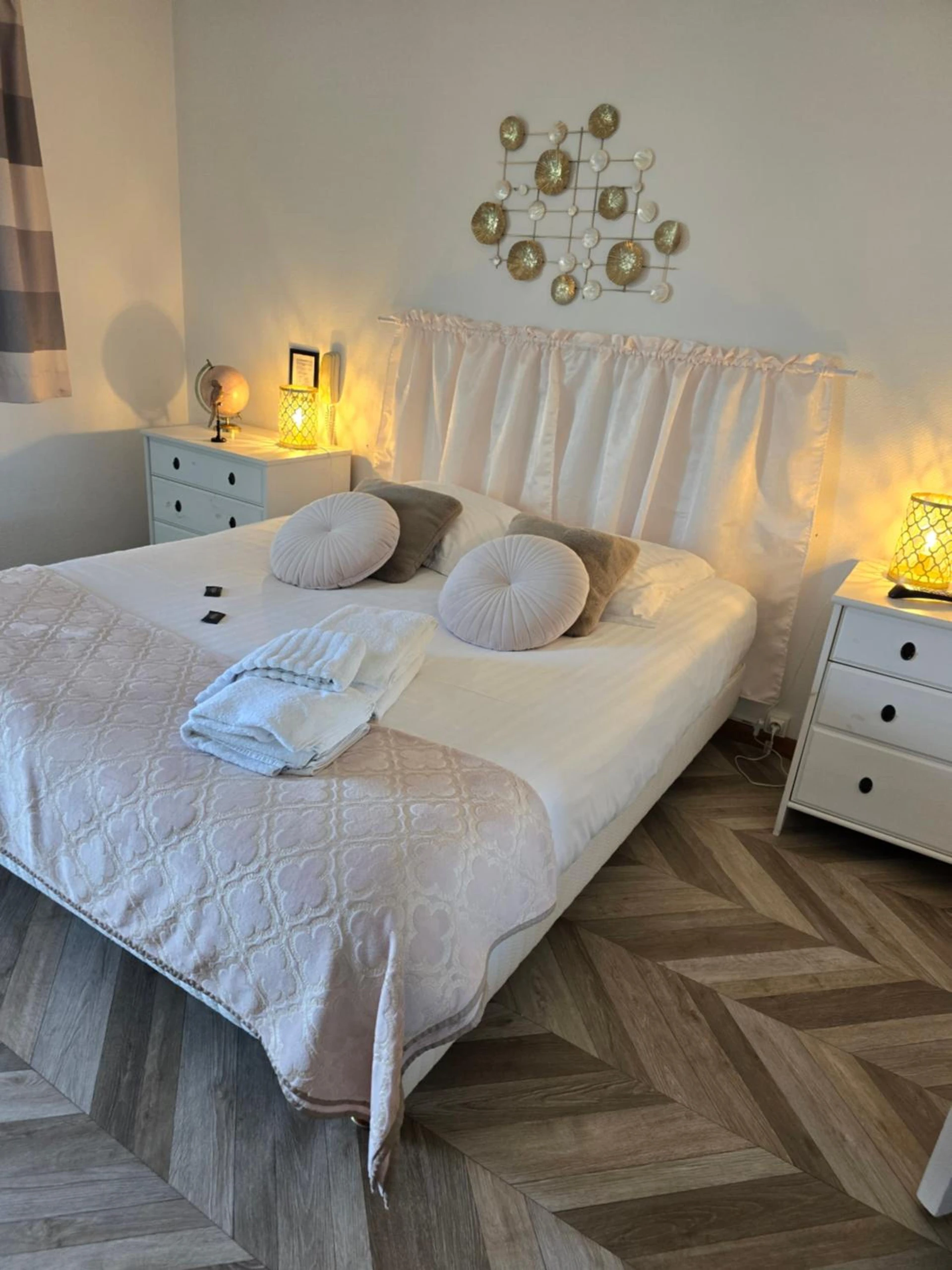 Chambre disponible pour un séminaire d'entreprise à Hôtel L'ideal le Mountbatten - Arromanches-les-Bains
