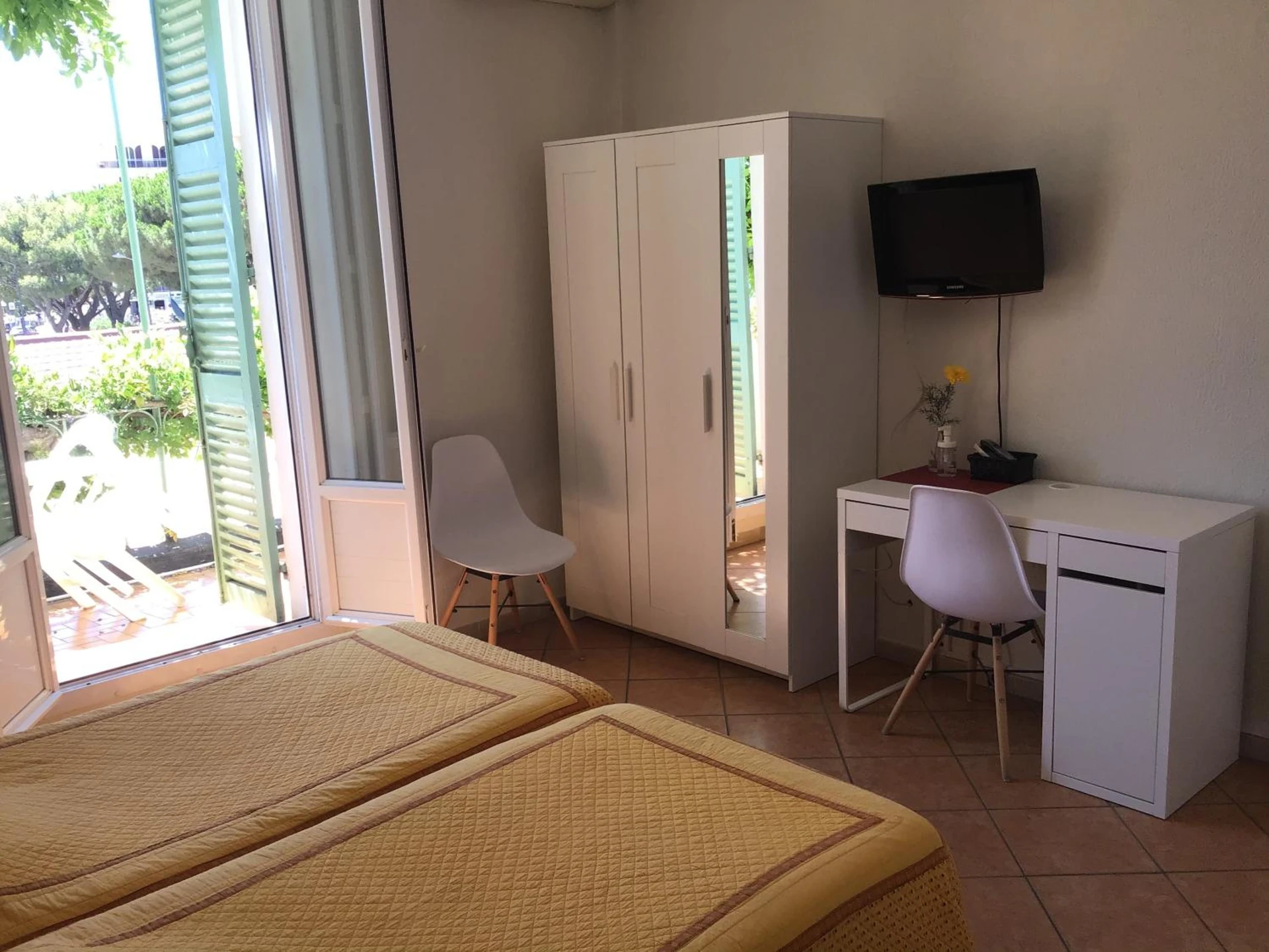 Chambre disponible pour un séminaire d'entreprise à L'ilot Fleuri - Le Lavandou