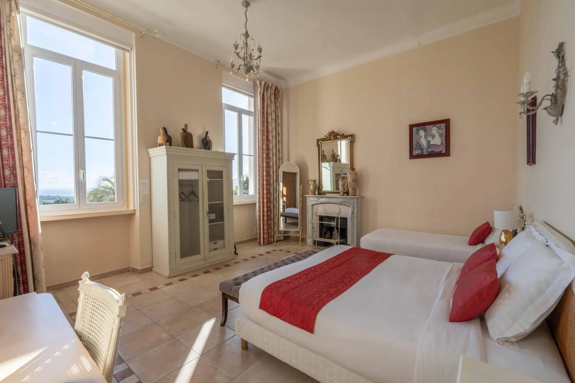 Chambre disponible pour un séminaire d'entreprise à Hôtel l'Orangeraie - La Croix-Valmer