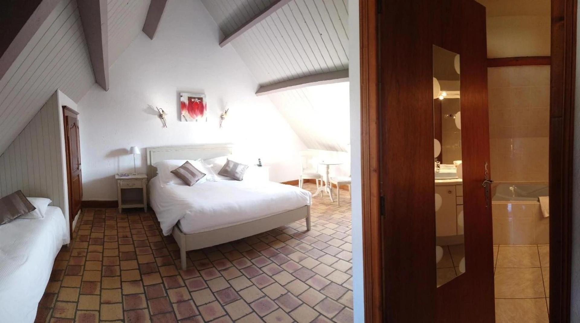 Chambre disponible pour un séminaire d'entreprise à L'Orée des Chênes, The Originals Relais - La Ferté-Saint-Aubin