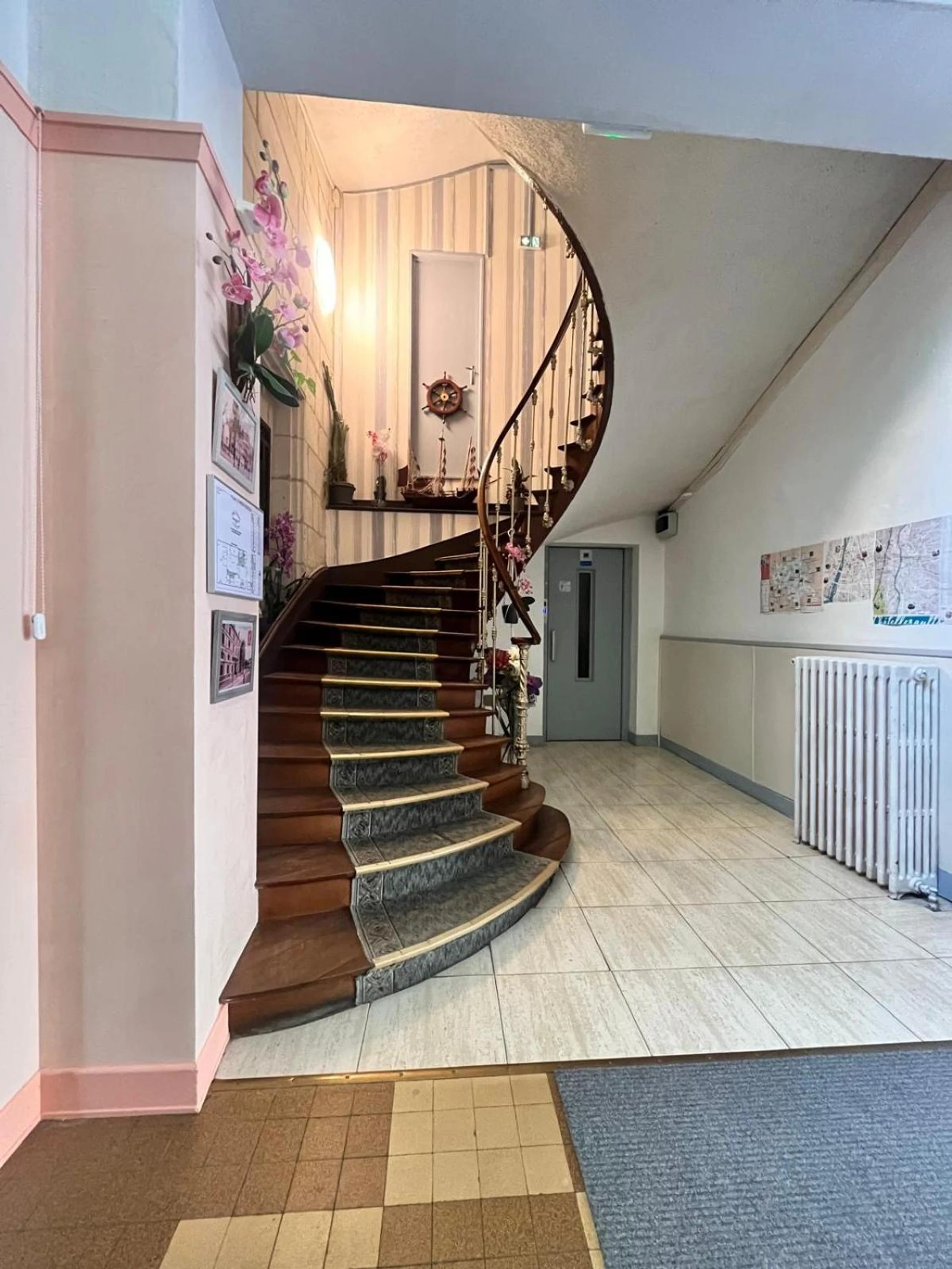 Organiser un séminaire d'entreprise : Hôtel L'Univers à chatellerault