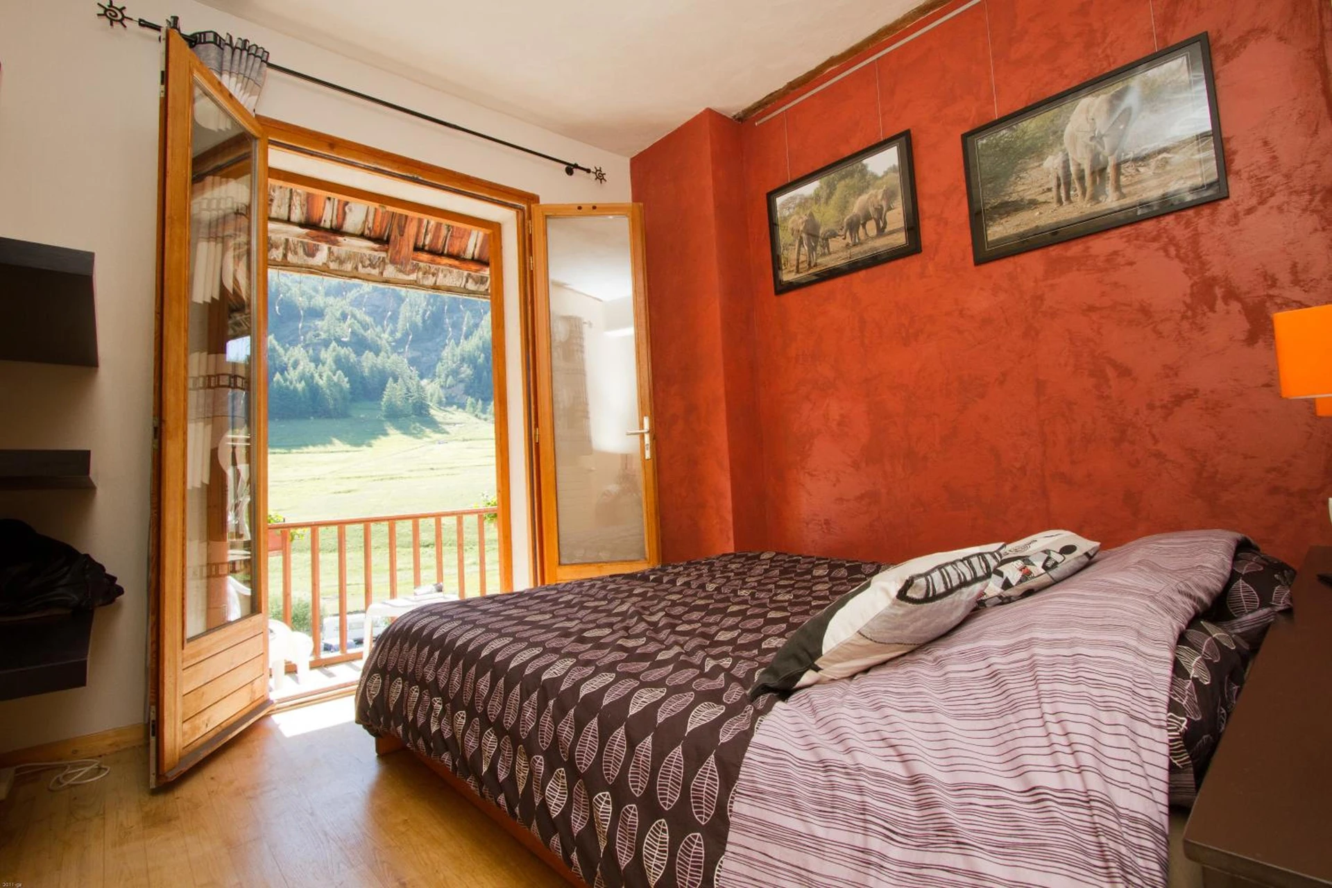 Chambre disponible pour un séminaire d'entreprise à La Baïta Du Loup - Saint-Véran