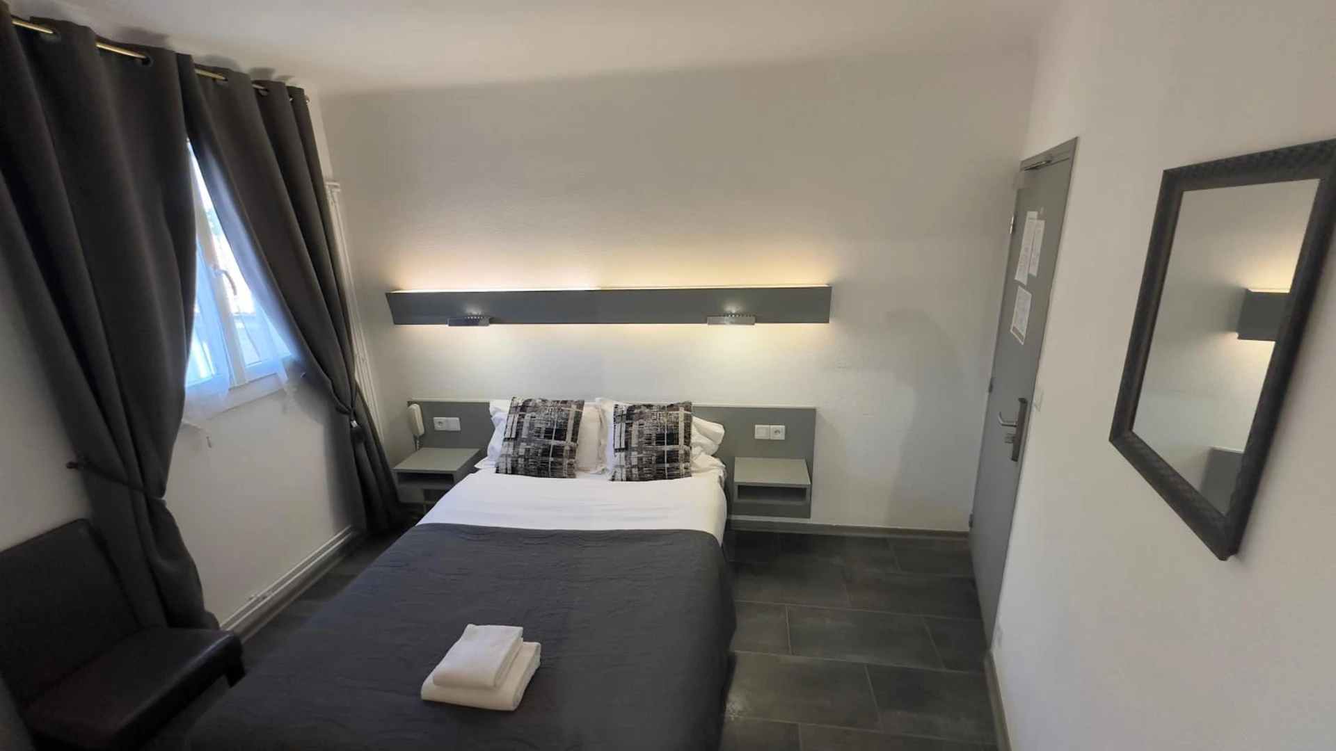 Chambre disponible pour un séminaire d'entreprise à Hôtel La Bastide d'Entraigues - Entraigues-sur-la-Sorgue
