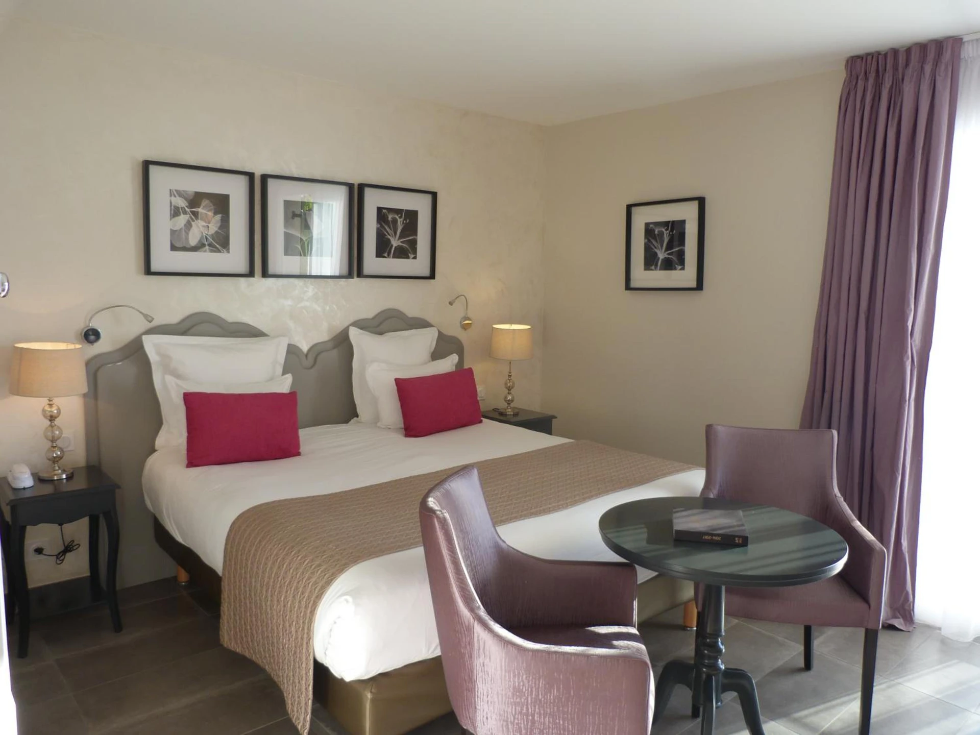 Chambre disponible pour un séminaire d'entreprise à La Bastide de l'Oliveraie - Cannes