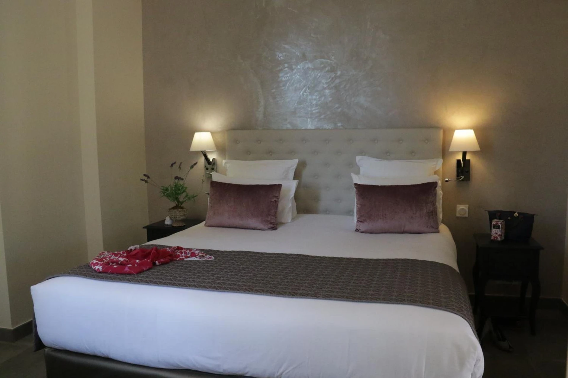 Chambre disponible pour un séminaire d'entreprise à La Bastide de l'Oliveraie - Cannes