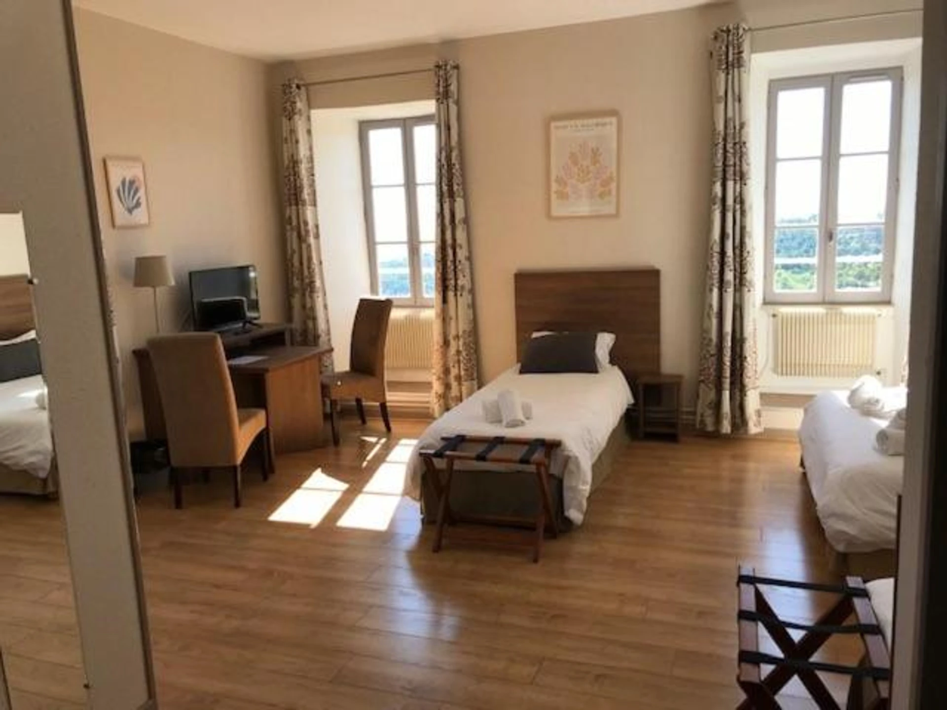 Chambre disponible pour un séminaire d'entreprise à La Bastide de Sanilhac - Sanilhac