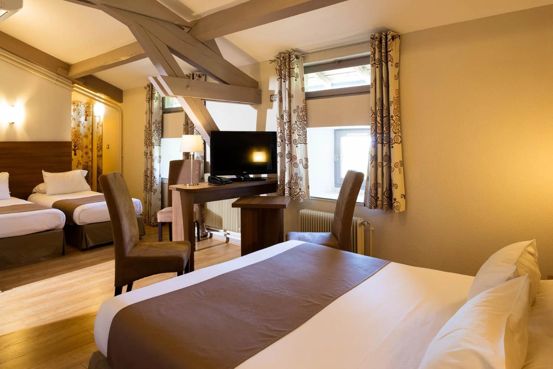 Chambre disponible pour un séminaire d'entreprise à La Bastide de Sanilhac - Sanilhac