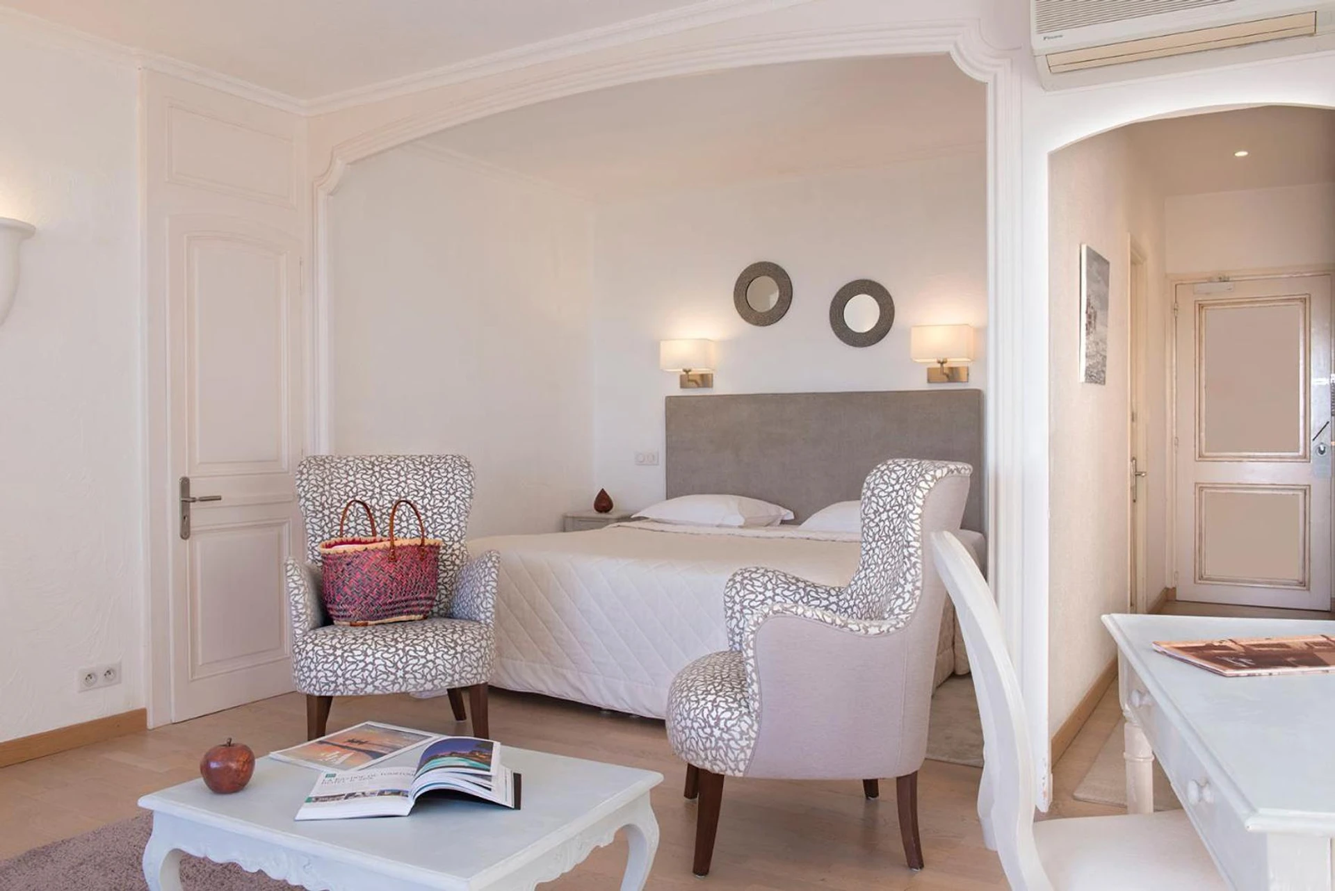 Chambre disponible pour un séminaire d'entreprise à La Bastide De Tourtour Hotel & Spa - Tourtour