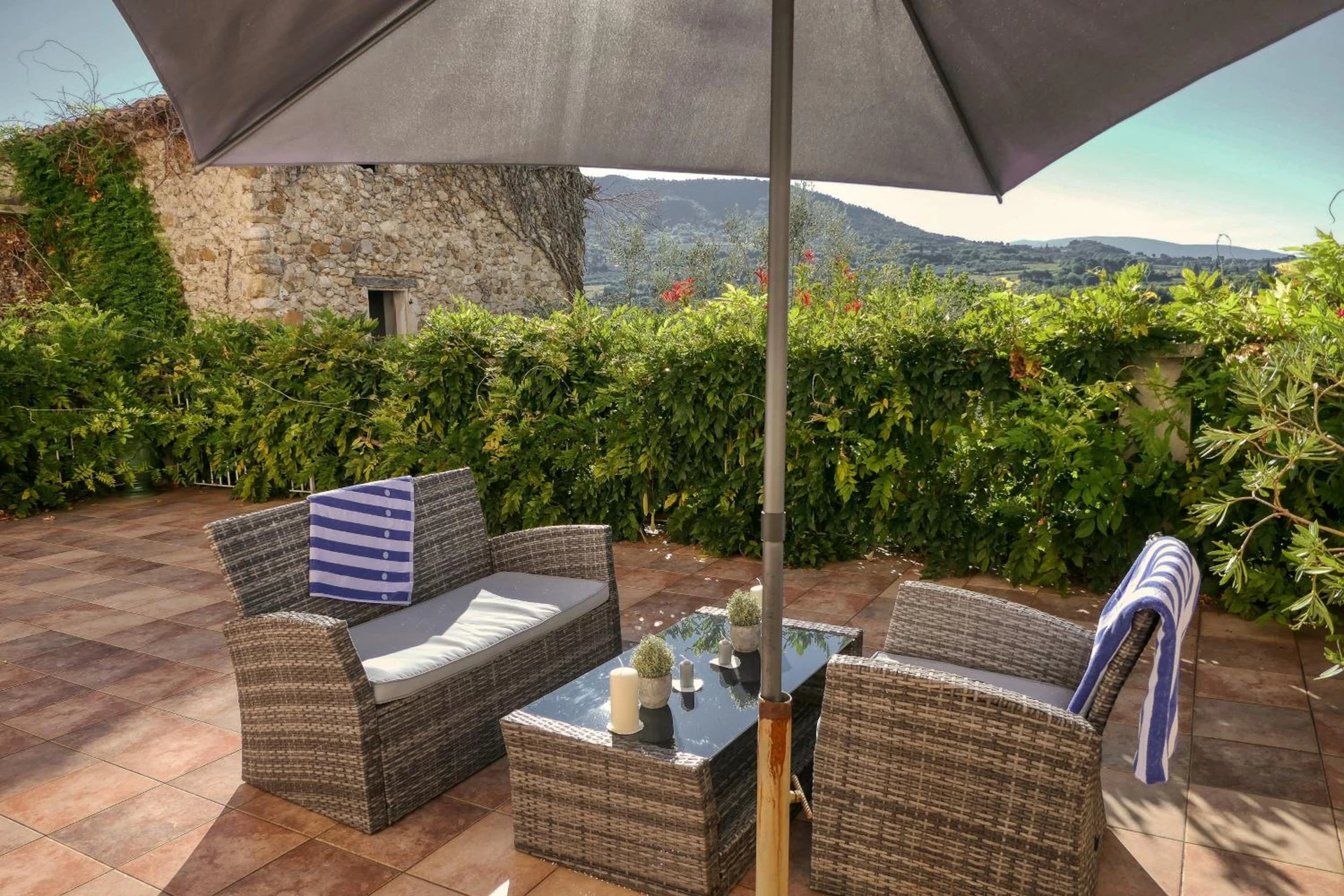 Organiser un séminaire d'entreprise : Hôtel La Bastide des Monges à nyons
