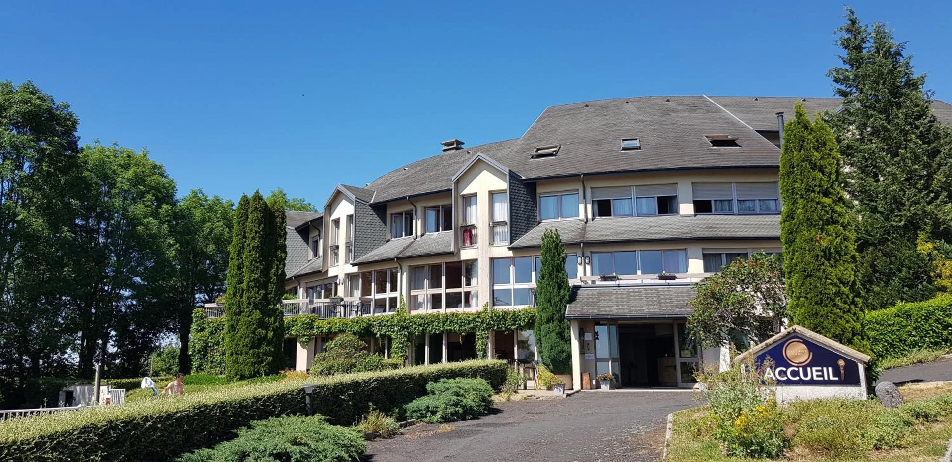 Organiser un séminaire d'entreprise : Bastide du Cantal à salers