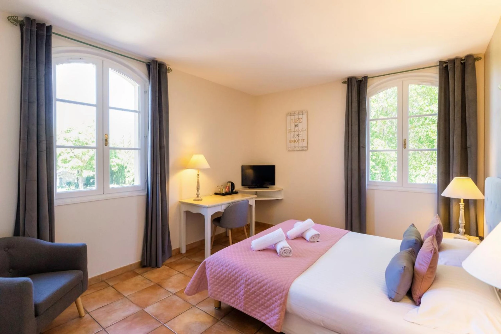 Magnifique chambre pour un séminaire d'entreprise à Hôtel La Bastide Saint Martin - Carcassonne