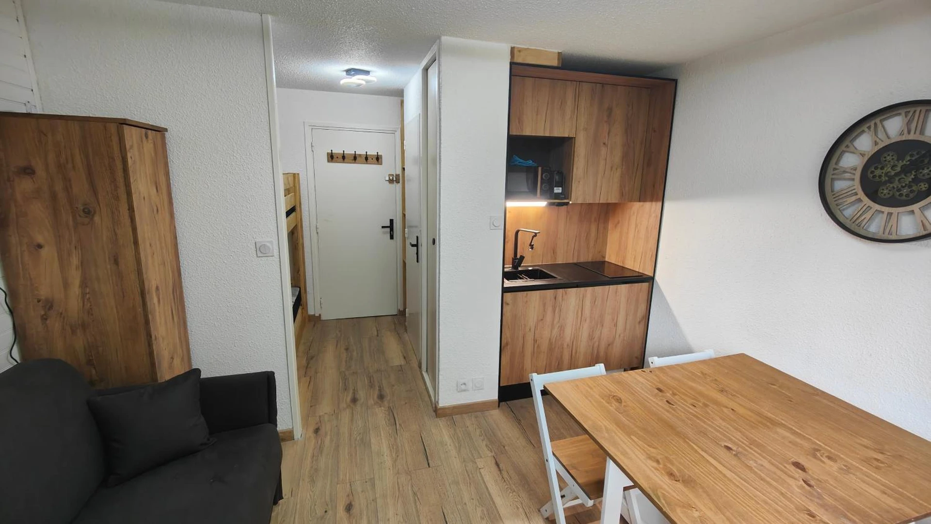 Organiser un séminaire d'entreprise : Studio Avenue de la muzelle ménage et draps inclus proche Belle étoile et Esf à les-deux-alpes