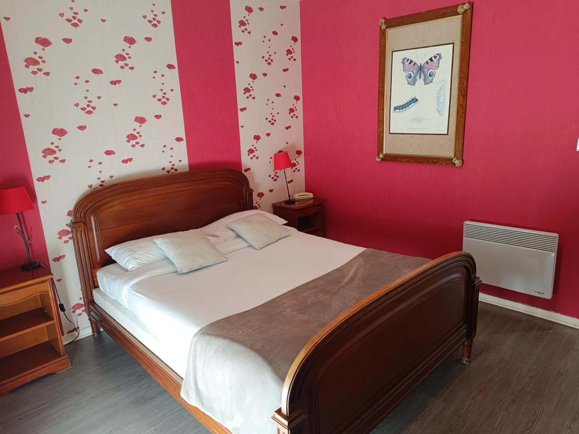 Chambre disponible pour un séminaire d'entreprise à Logis Hotel La Bergerie Hôtel 3 étoiles Restaurant savoureux - Saint-Pierre-Lafeuille