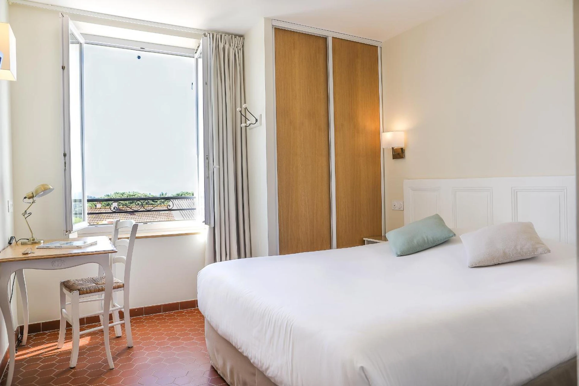 Chambre disponible pour un séminaire d'entreprise à Hotel La Bienvenue - La Croix-Valmer