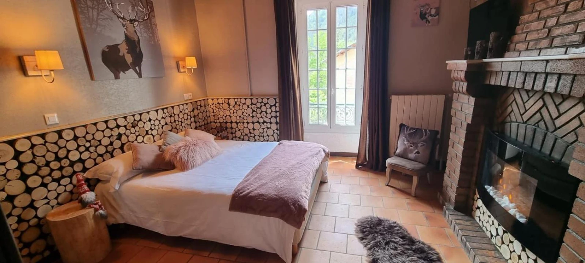Chambre disponible pour un séminaire d'entreprise à La Bonne Auberge - Saint-Martin-Vésubie