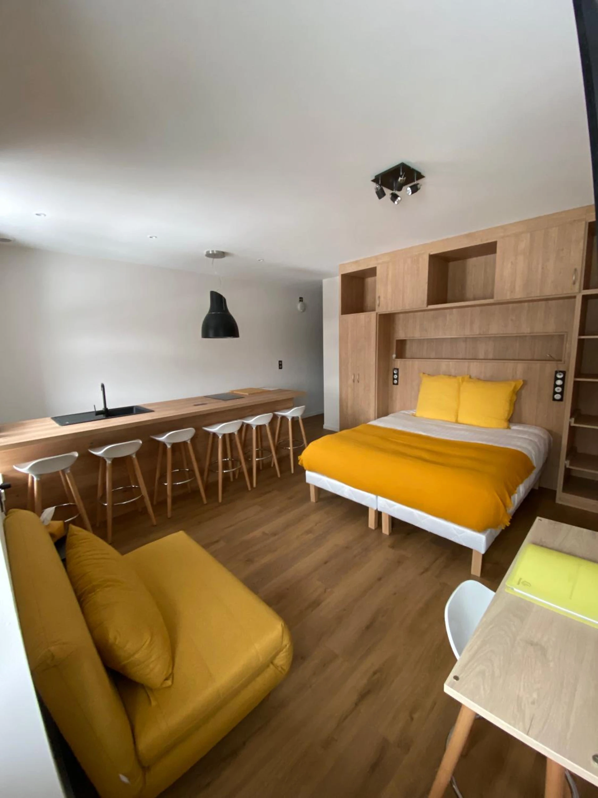 Organiser un séminaire d'entreprise : Hôtel La bonne hôtesse à chambon-sur-lac