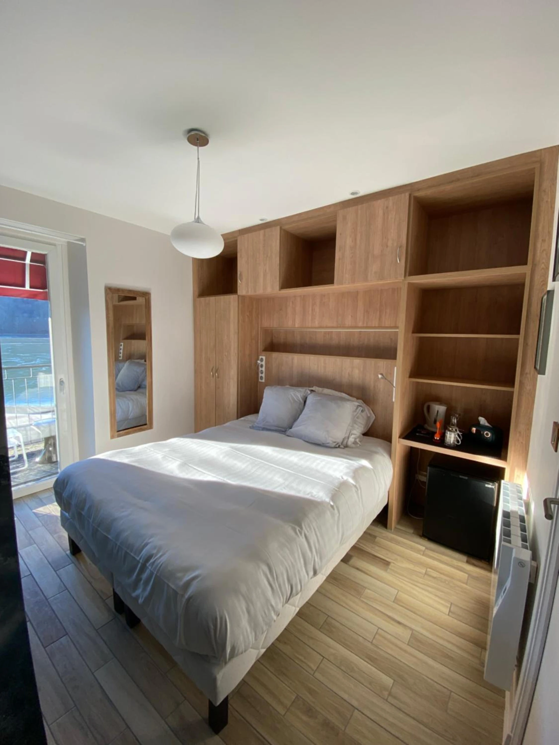 Chambre disponible pour un séminaire d'entreprise à Hôtel La bonne hôtesse - Chambon-sur-Lac