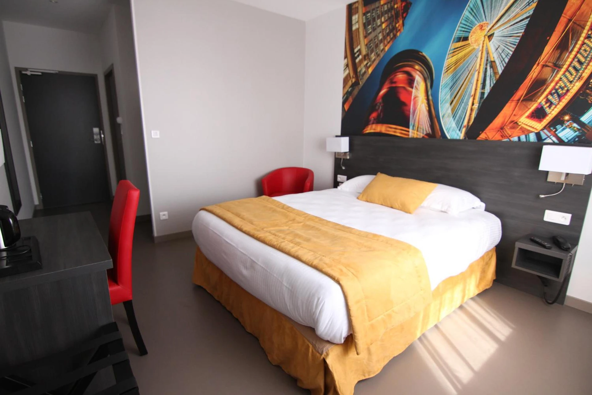 Chambre disponible pour un séminaire d'entreprise à Logis Hôtel - La Chambre d'Amiens - Amiens