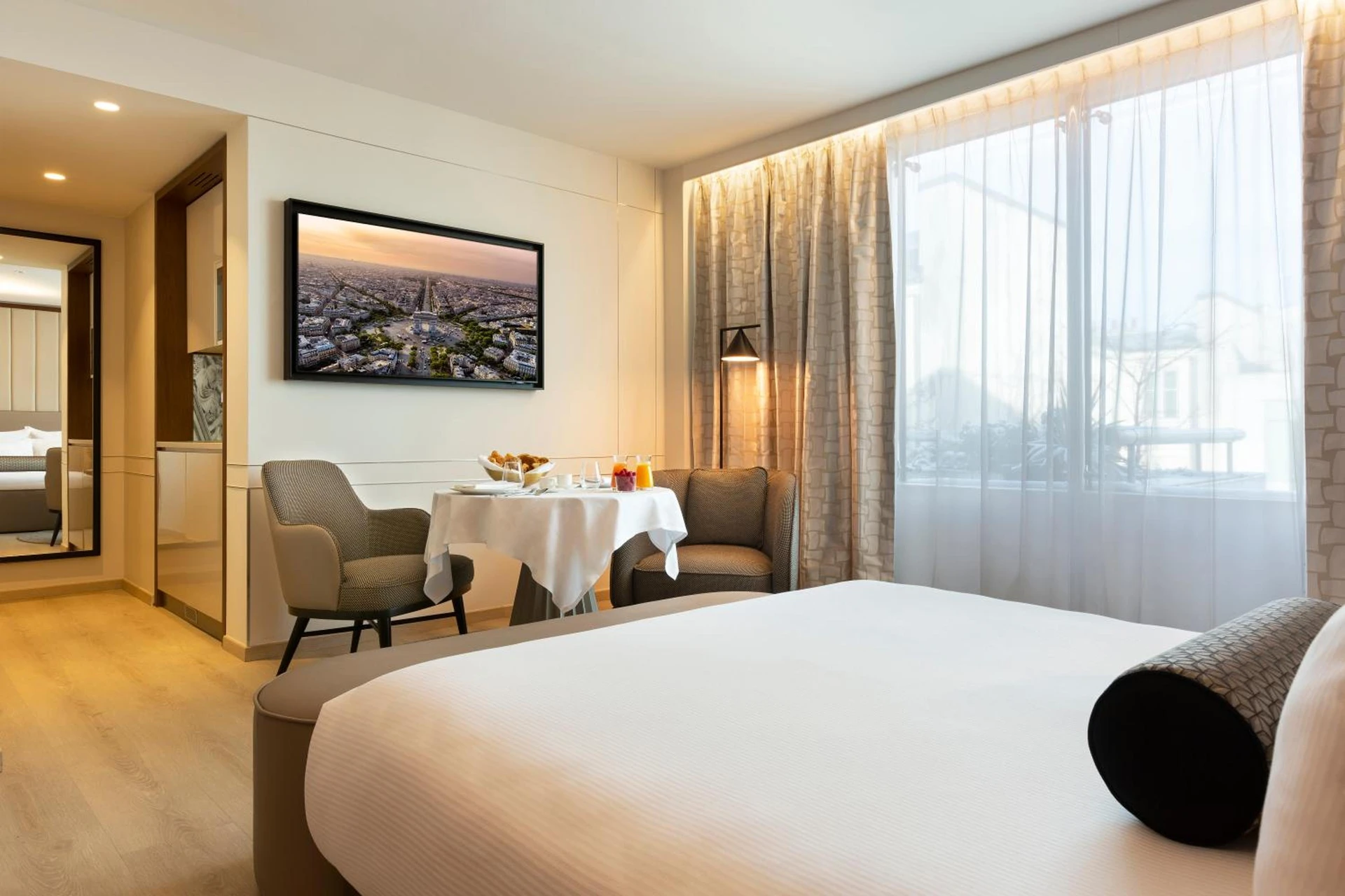 Magnifique chambre pour un séminaire d'entreprise à La Clef Tour Eiffel Paris by The Crest Collection - Paris