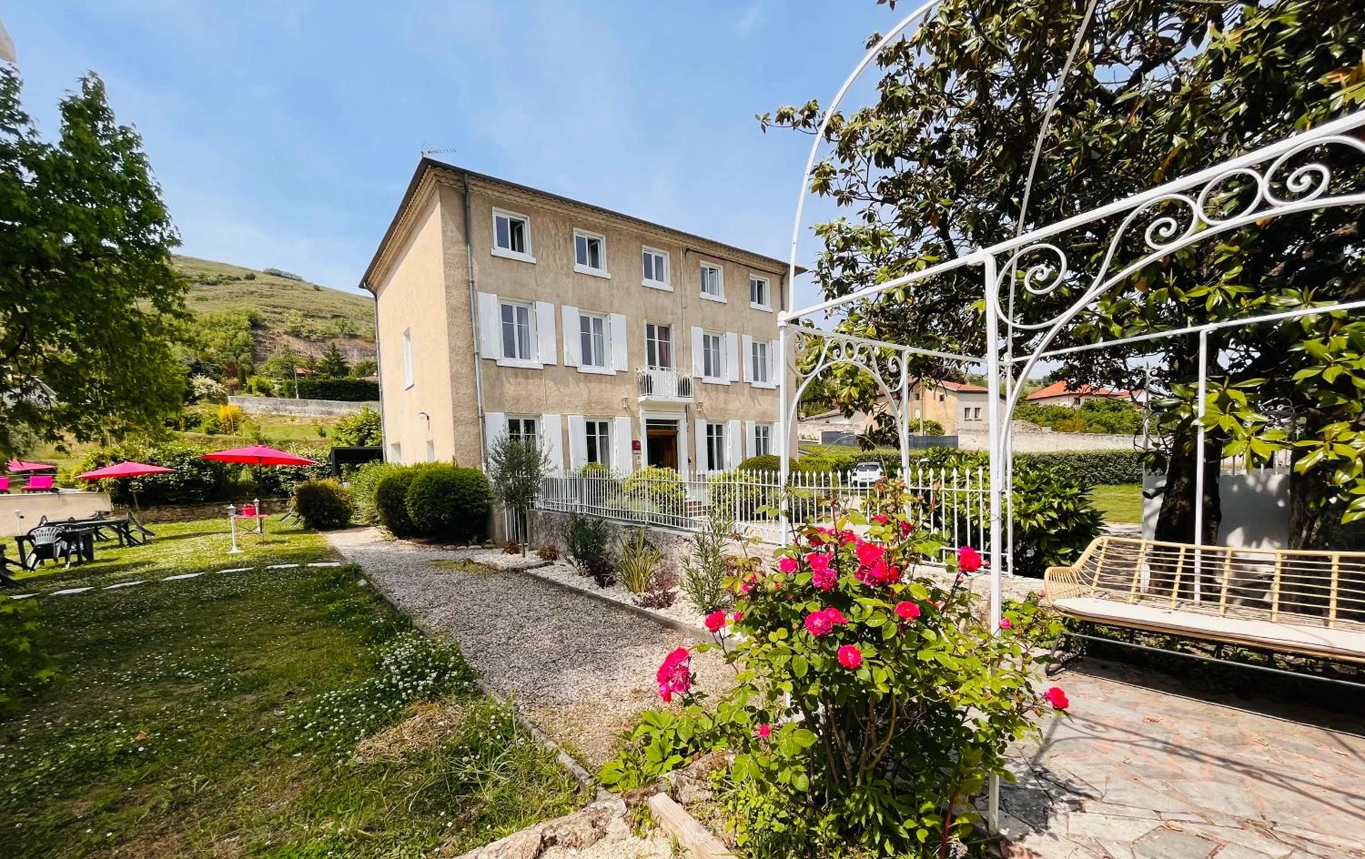 Organiser un séminaire d'entreprise : Hôtel Restaurant La Désirade à saint-desirat