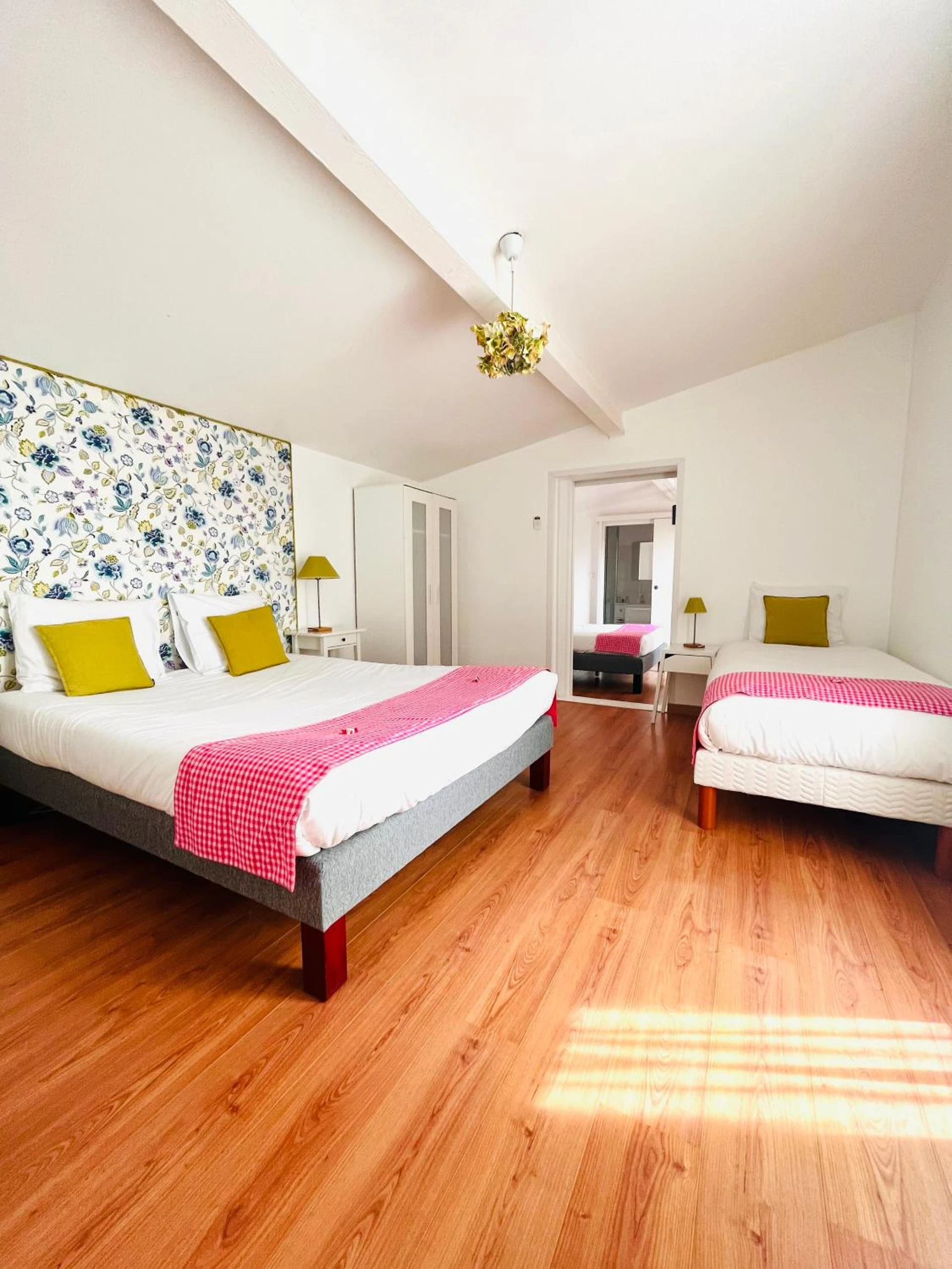 Chambre disponible pour un séminaire d'entreprise à Hôtel Restaurant La Désirade - Saint-Désirat