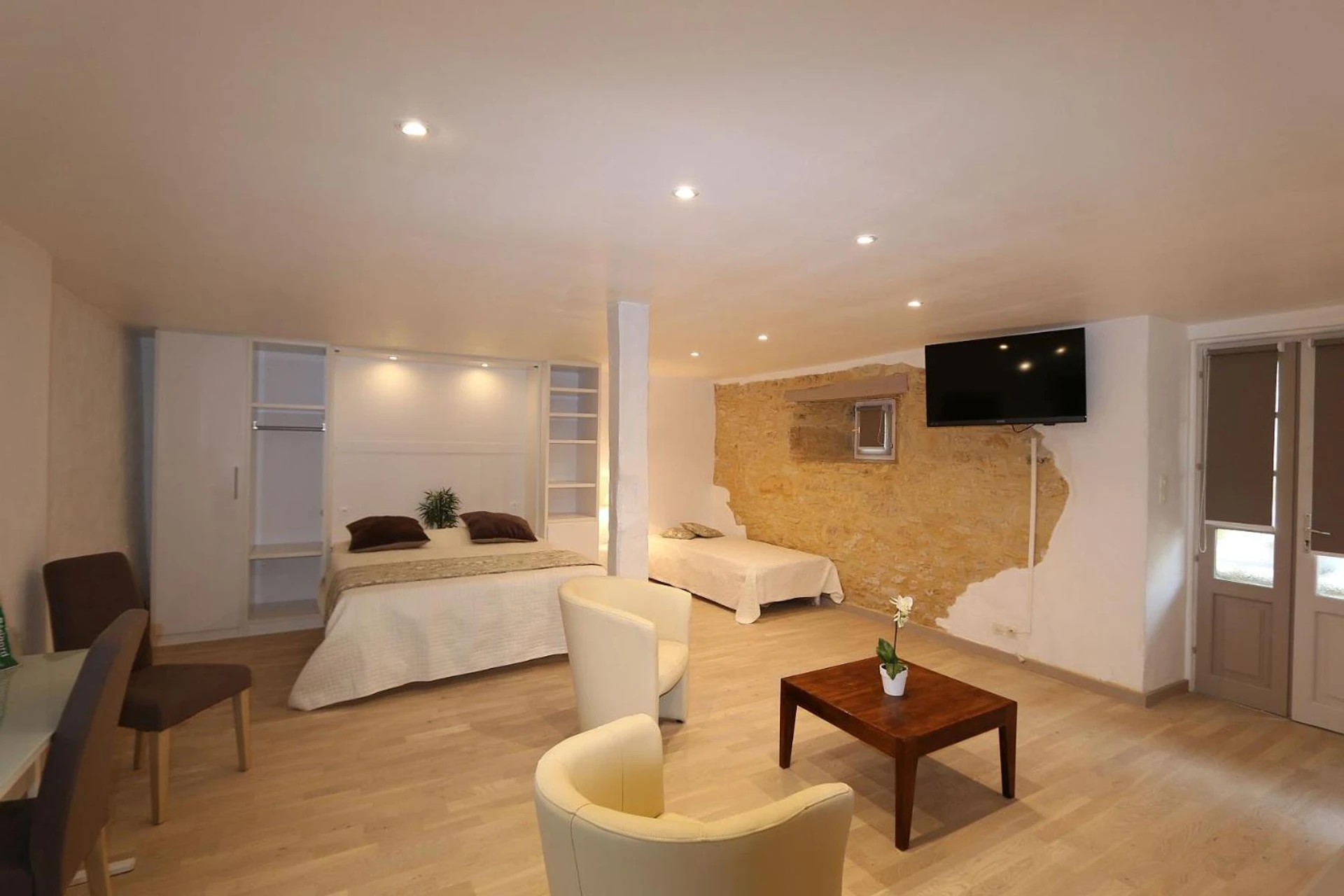 Chambre disponible pour un séminaire d'entreprise à Hôtel de la Ferme Lamy - Meyrals