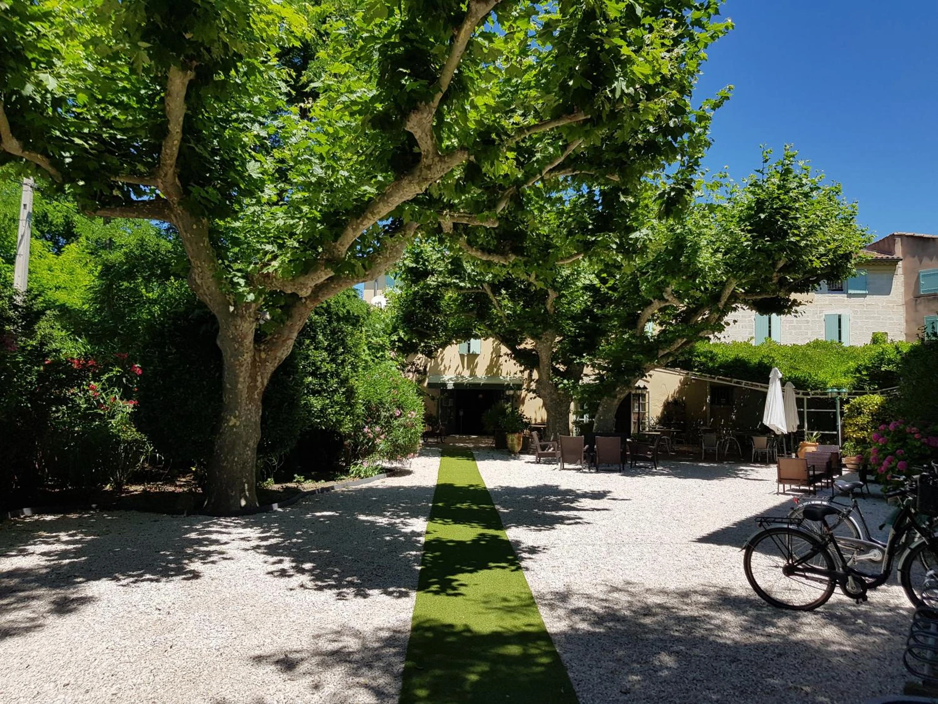 Salle de séminaire à Logis Hotel la Ferme - Organiser un événement professionnel à Avignon
