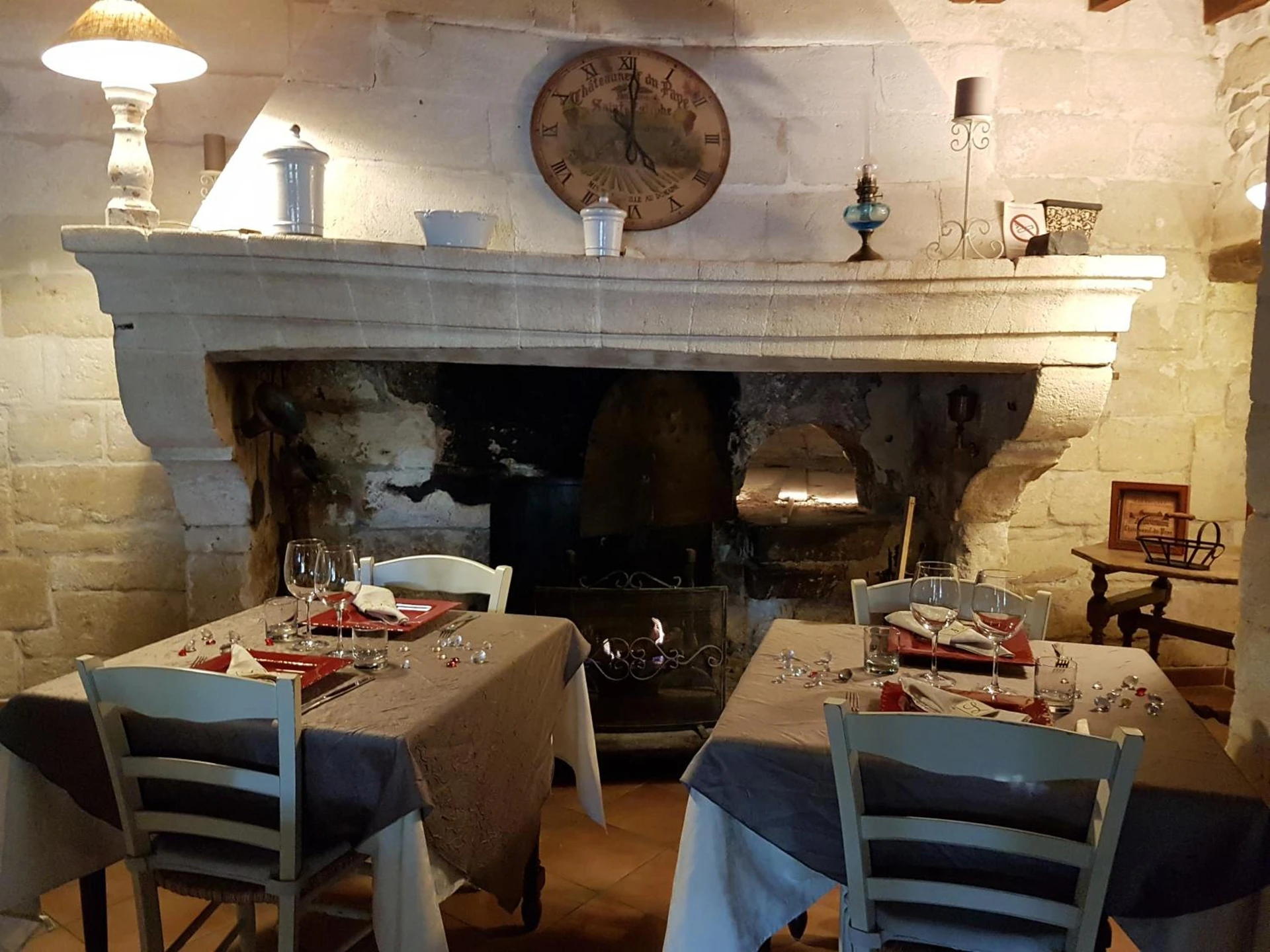 Ambiance de travail pour séminaire d'entreprise à Logis Hotel la Ferme - Avignon