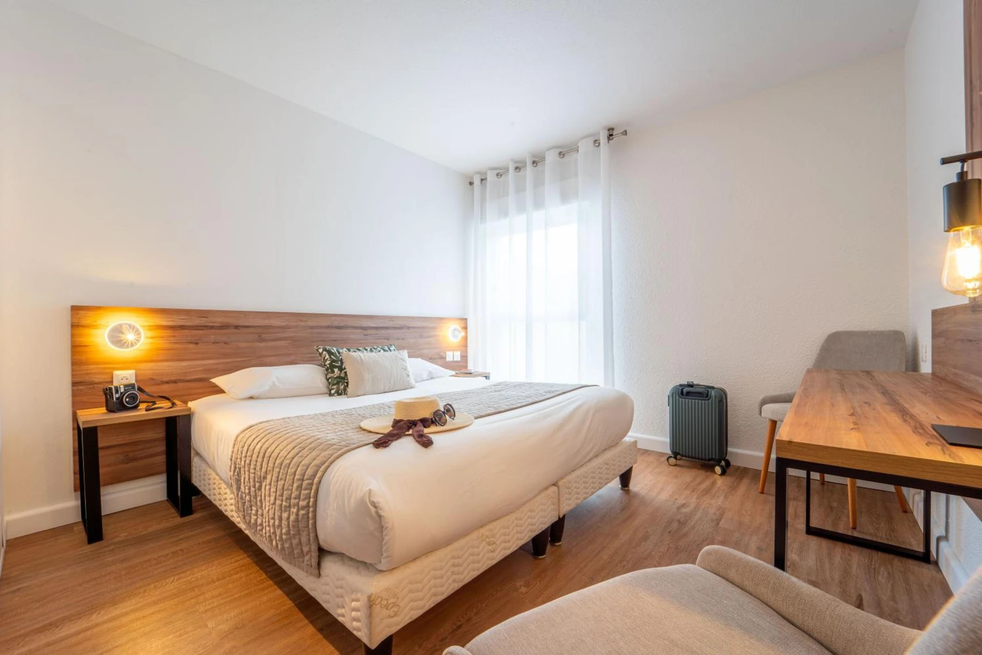 Chambre disponible pour un séminaire d'entreprise à Hôtel Restaurant La Forestière - Biscarrosse-Plage