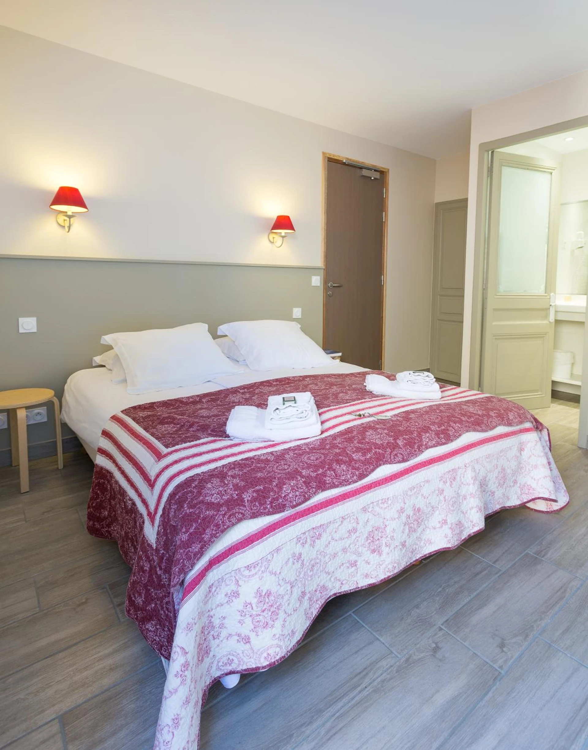 Chambre disponible pour un séminaire d'entreprise à La Garance - Bédoin