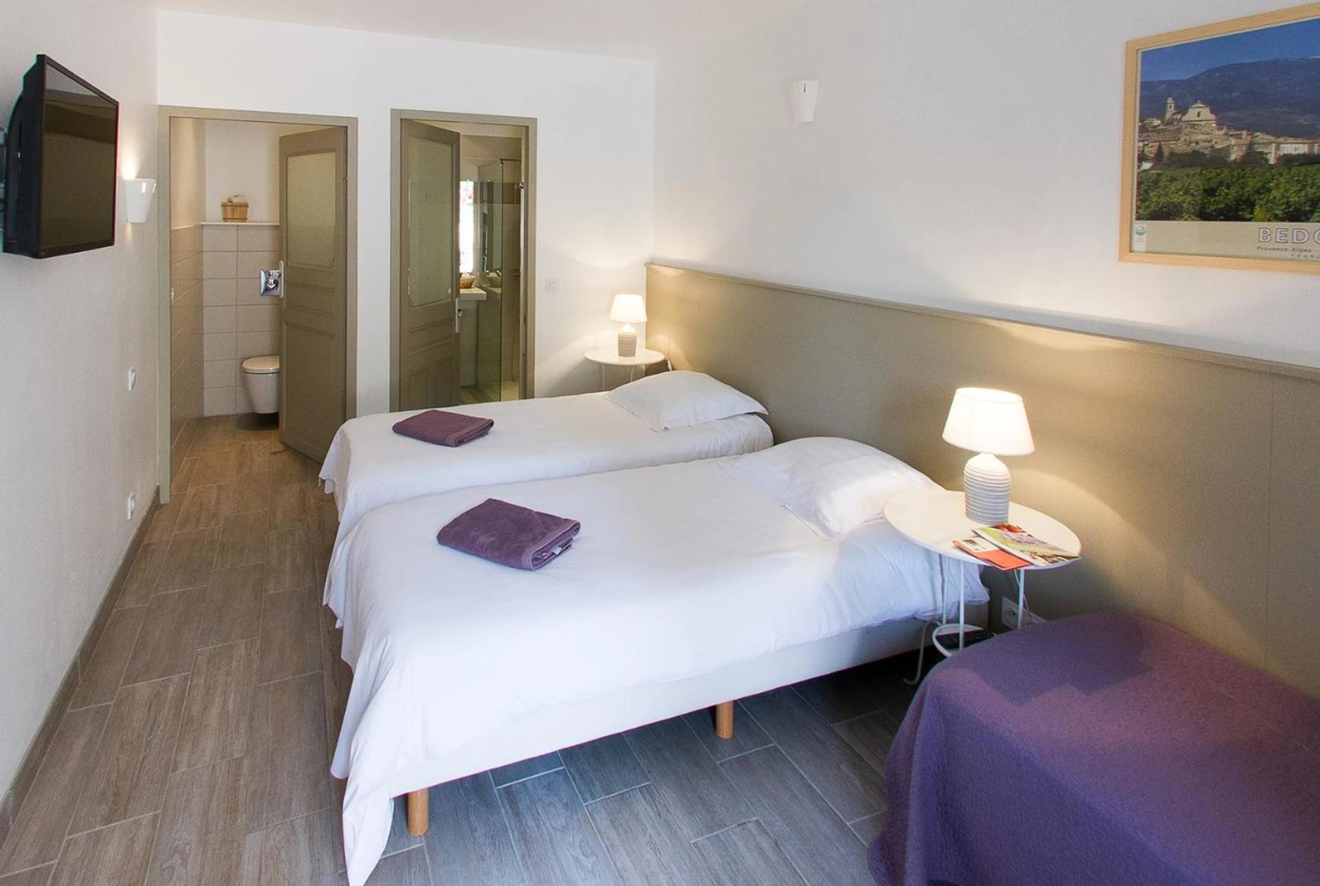 Magnifique chambre pour un séminaire d'entreprise à La Garance - Bédoin