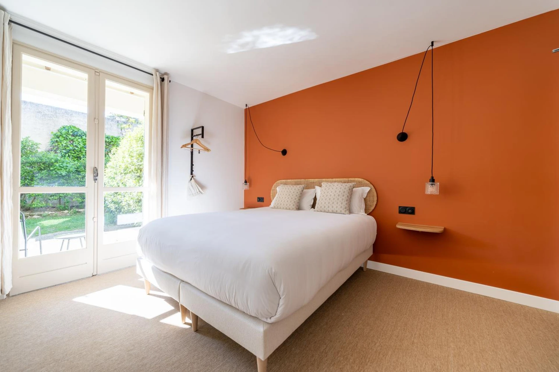 Organiser un séminaire d'entreprise : Hôtel La Garrigue & Bar Piscine à venasque