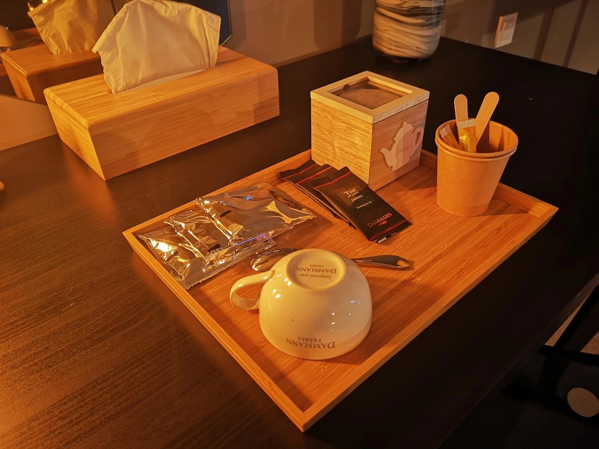 Chambre disponible pour un séminaire d'entreprise à LOGIS-Hôtel-Restaurant La Gentilhommière - Artres
