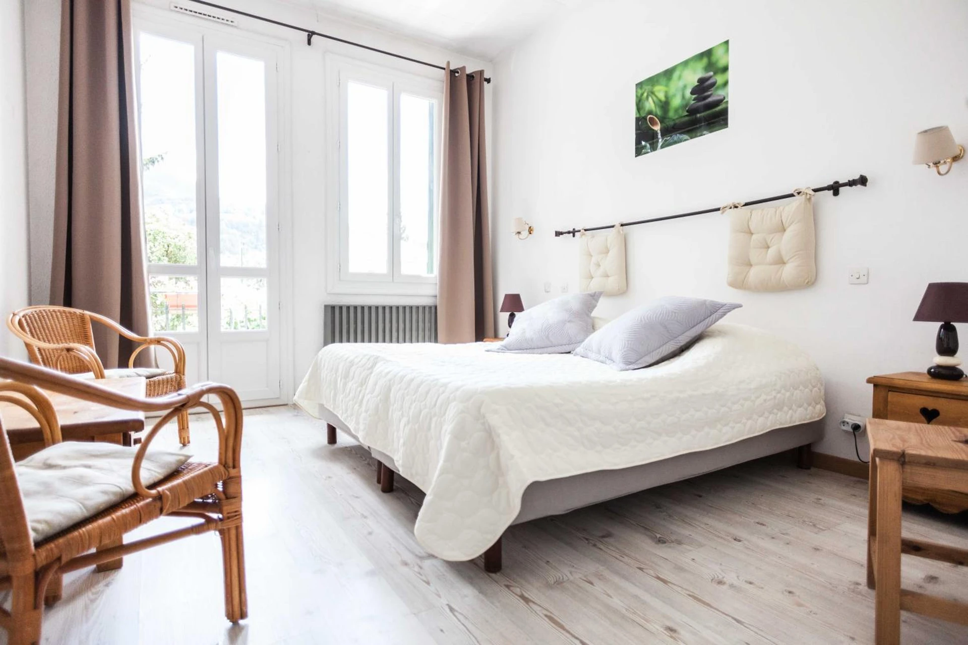 Chambre disponible pour un séminaire d'entreprise à La Grande Eperviere - Barcelonnette