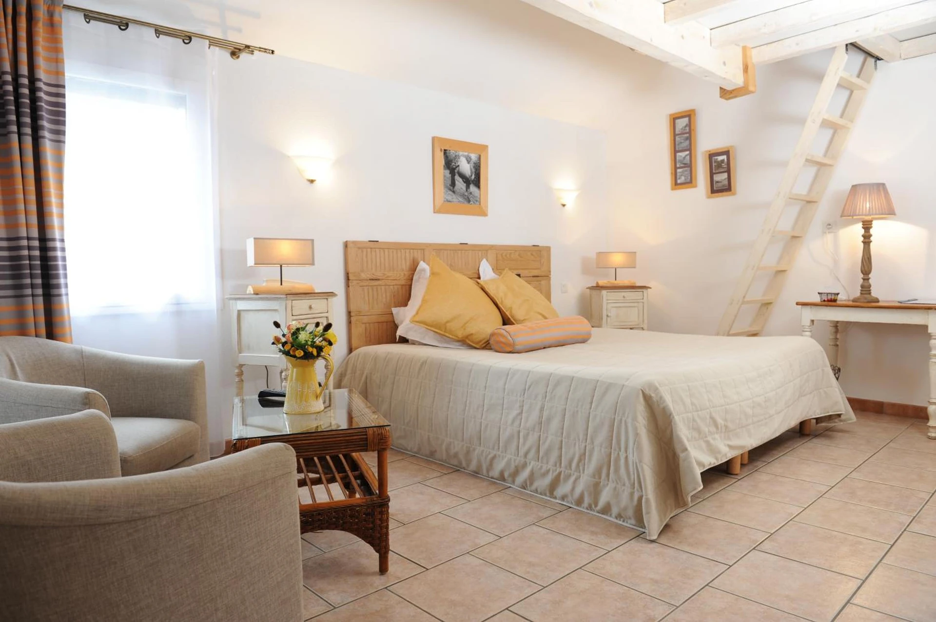 Magnifique chambre pour un séminaire d'entreprise à Hôtel La Grange Aux Marmottes - Viscos